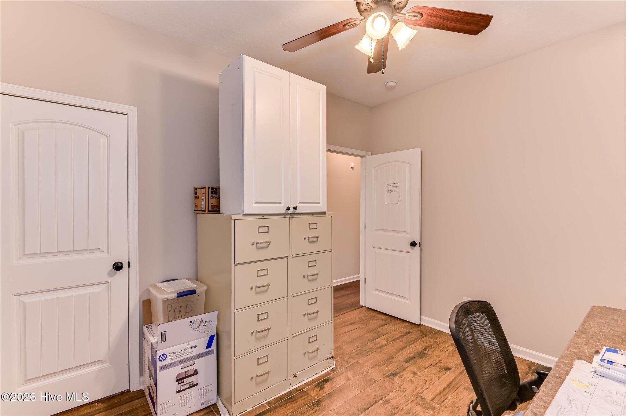 300 Foxchase Circle Property Photo 27