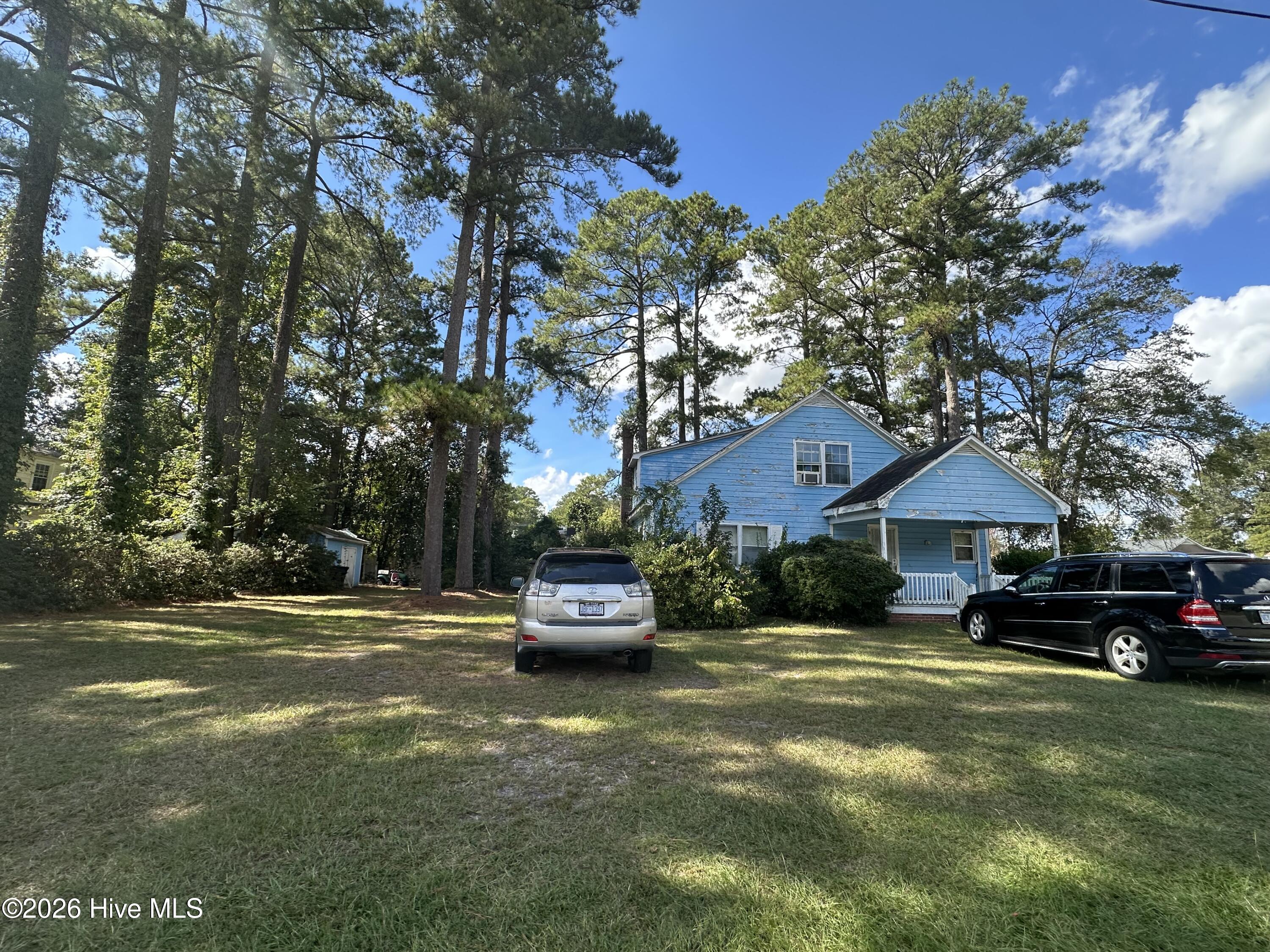 322 E Cavenaugh Street Property Photo 6