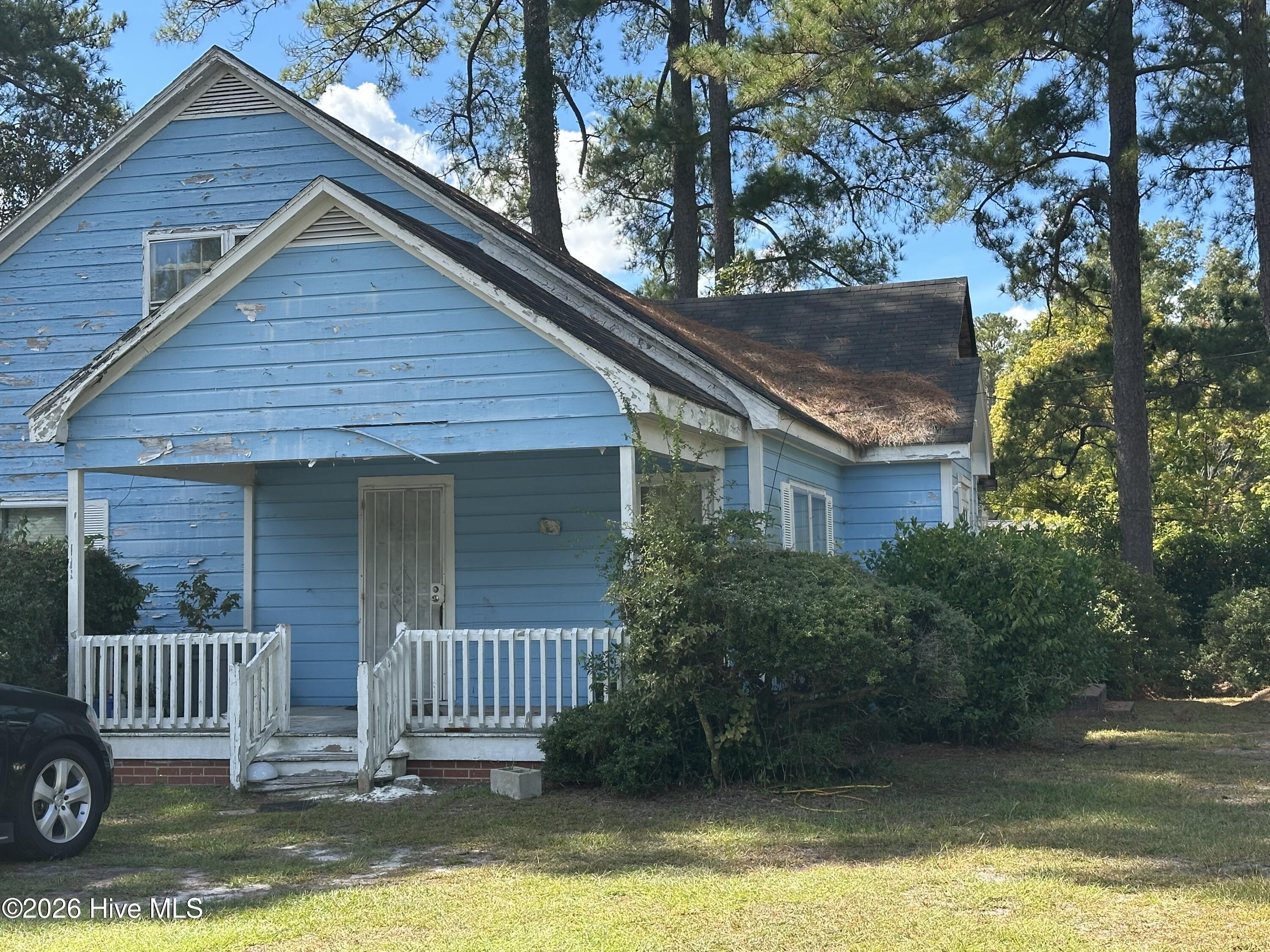 322 E Cavenaugh Street Property Photo 10
