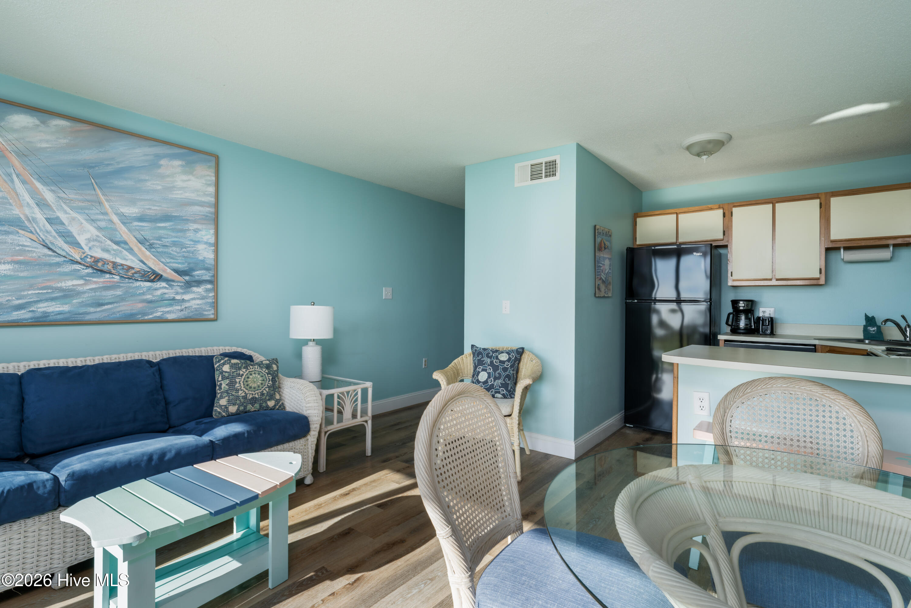 1615 Lake Park Boulevard S Unit 106 Property Photo 6