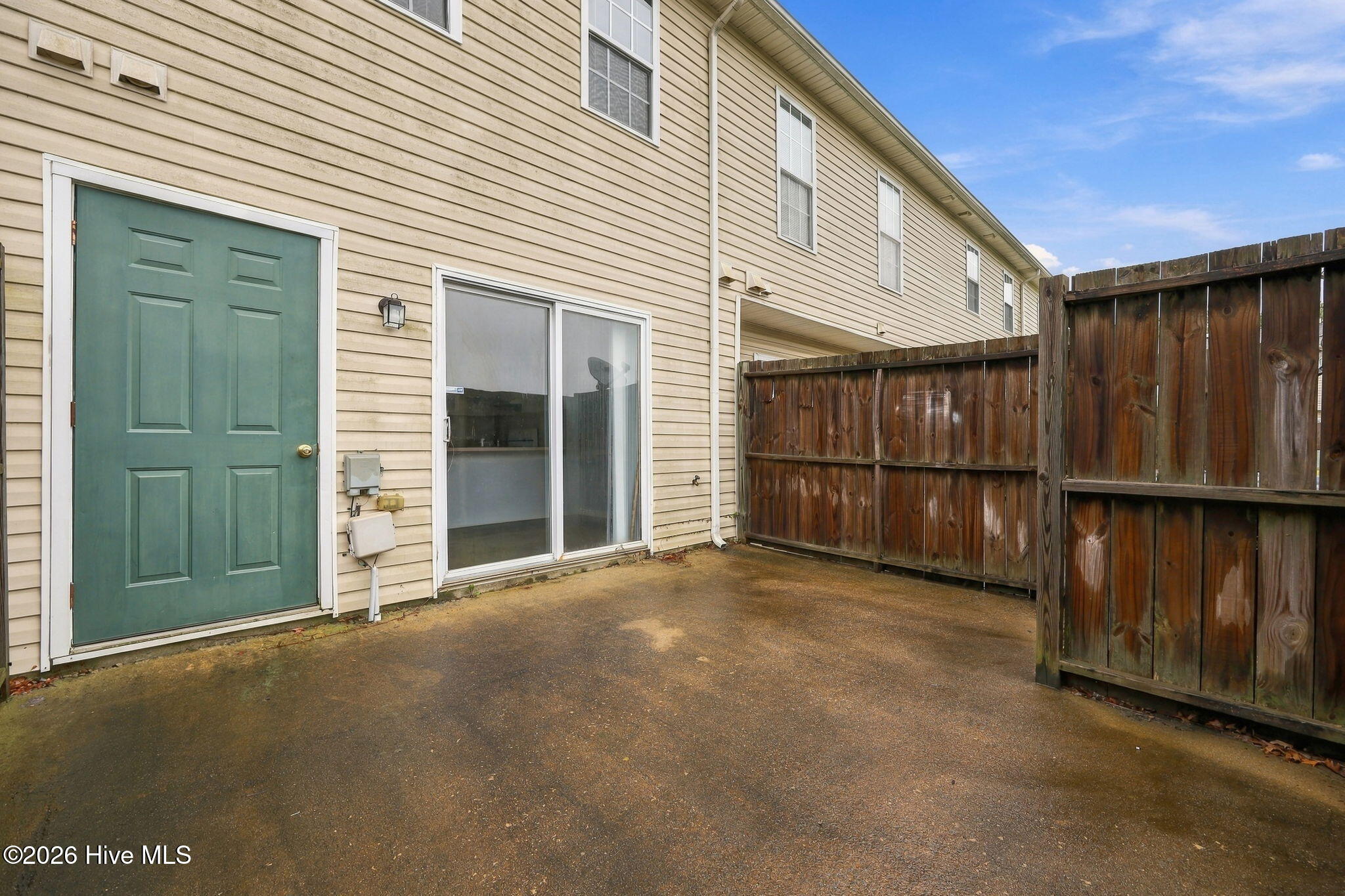 2300 Vineyard Drive Property Photo 3