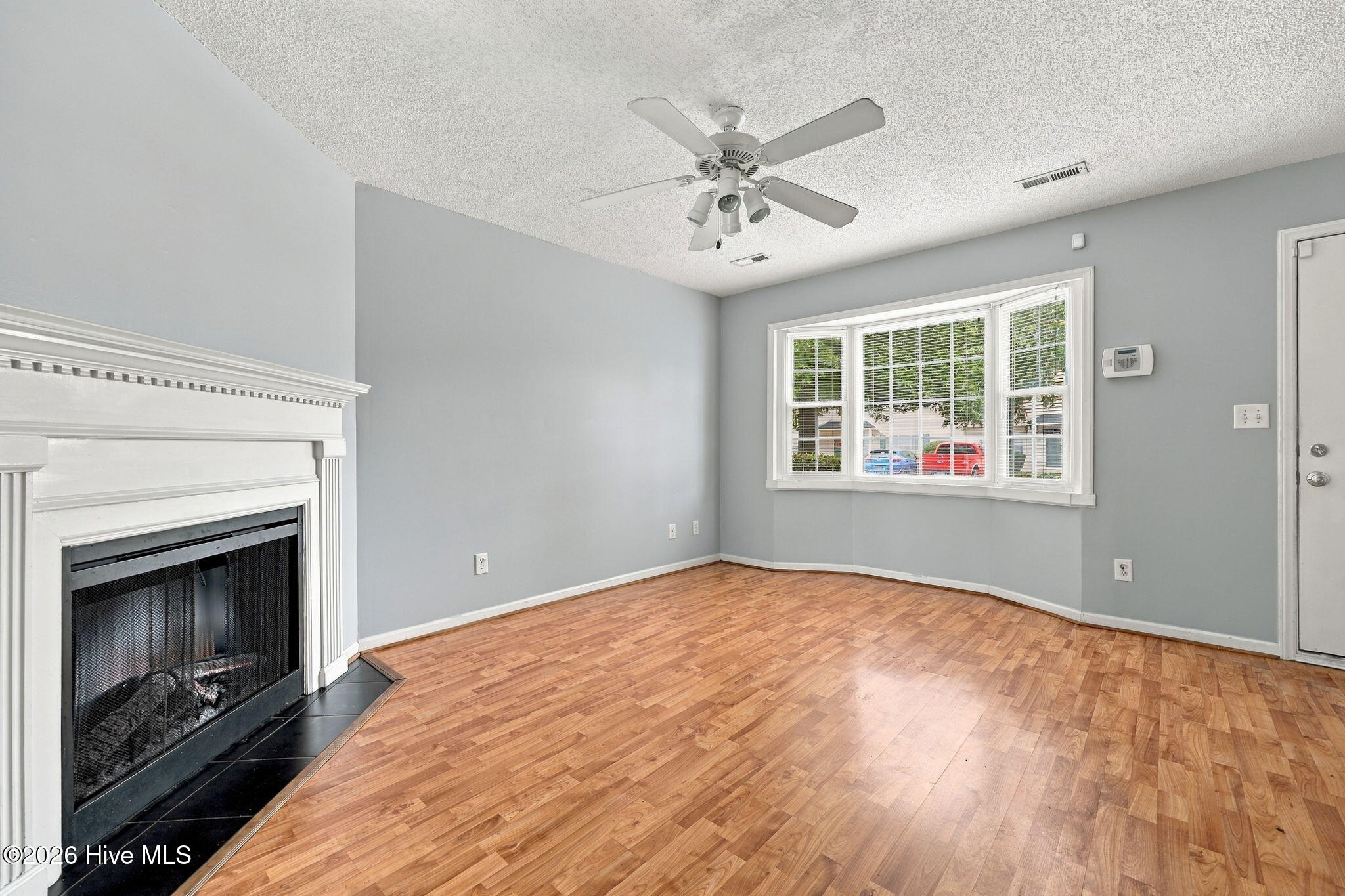2300 Vineyard Drive Property Photo 9