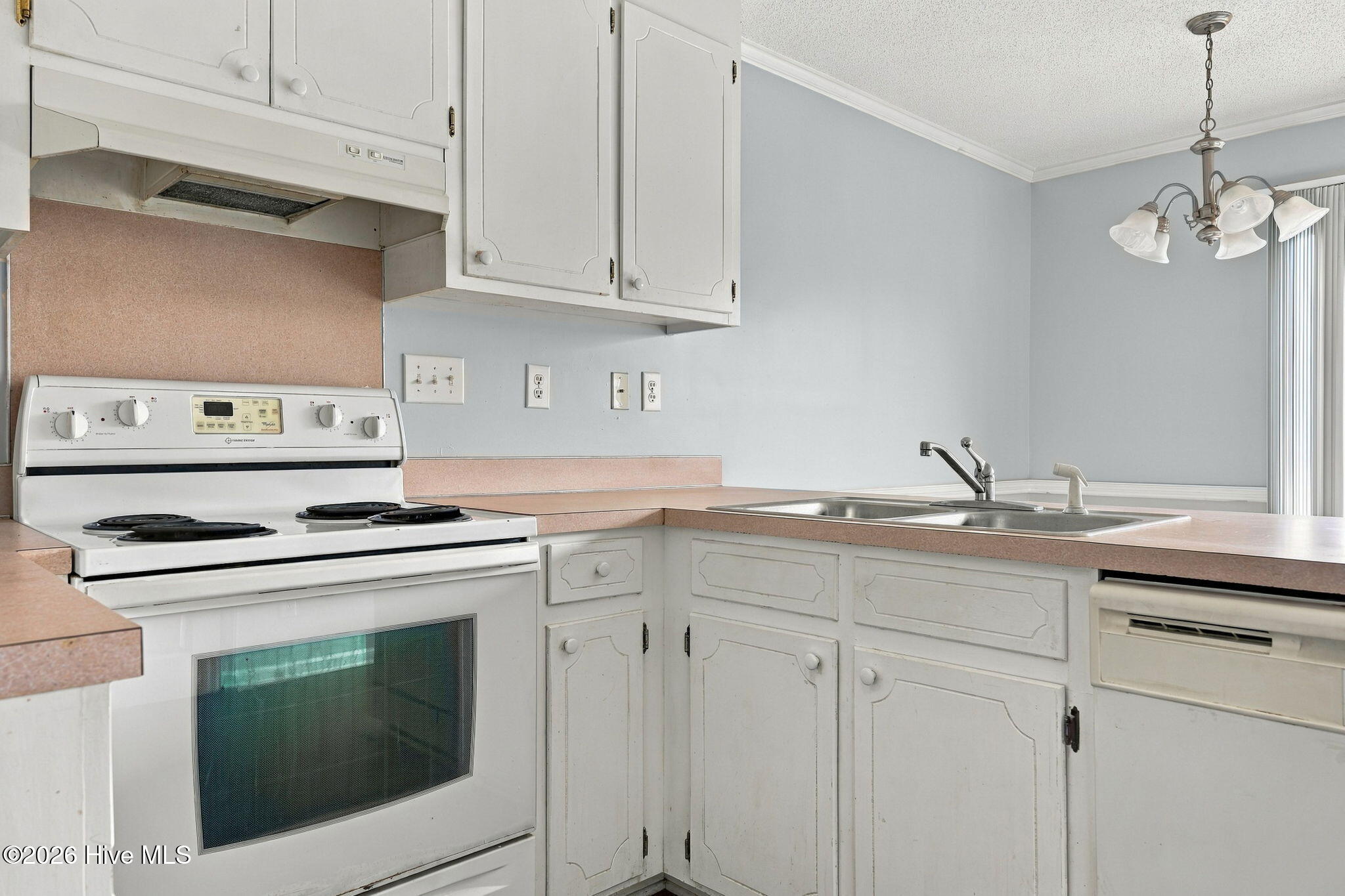 2300 Vineyard Drive Property Photo 14