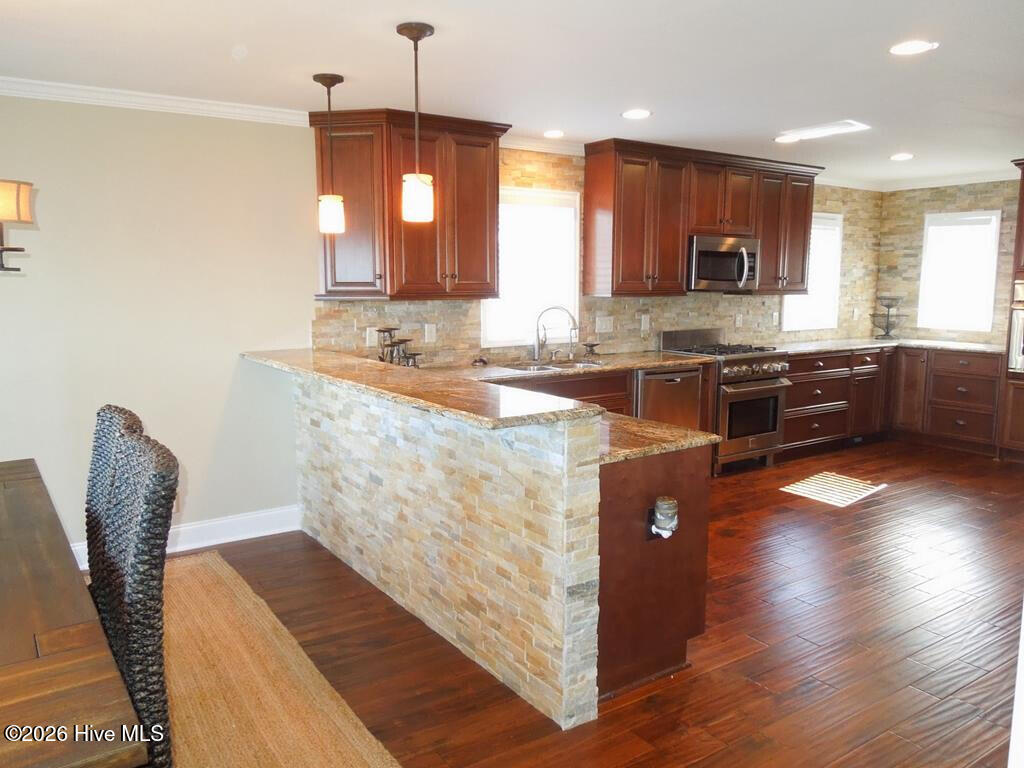 148 Midway Circle Property Photo 8