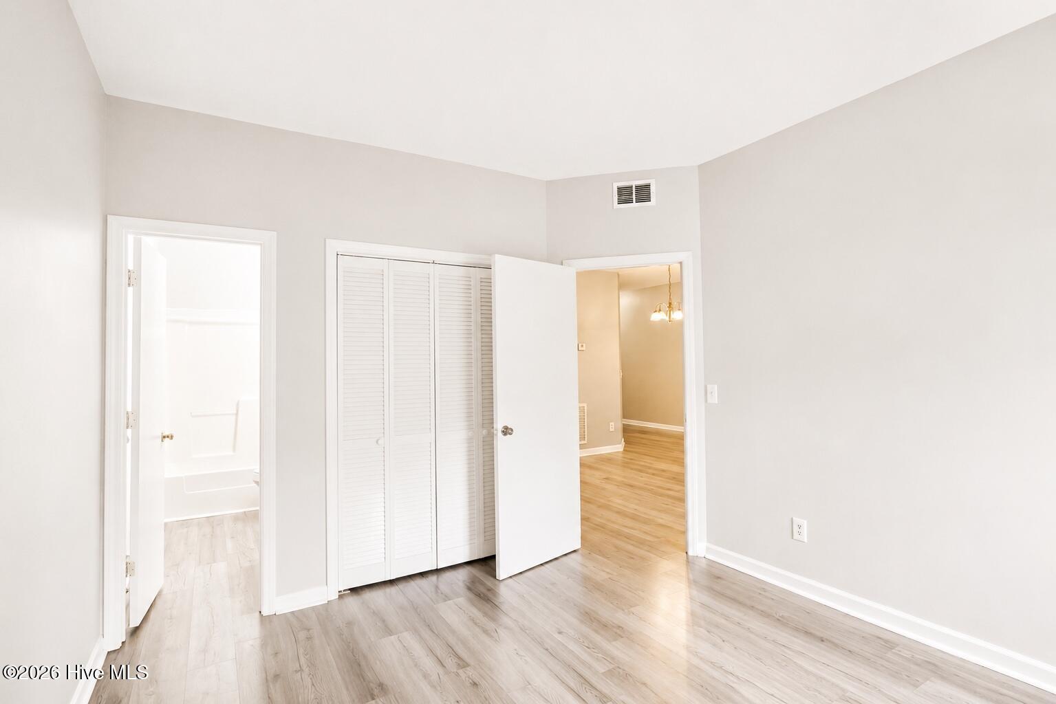 4230 Wilshire Boulevard Apt 306 Property Photo 3
