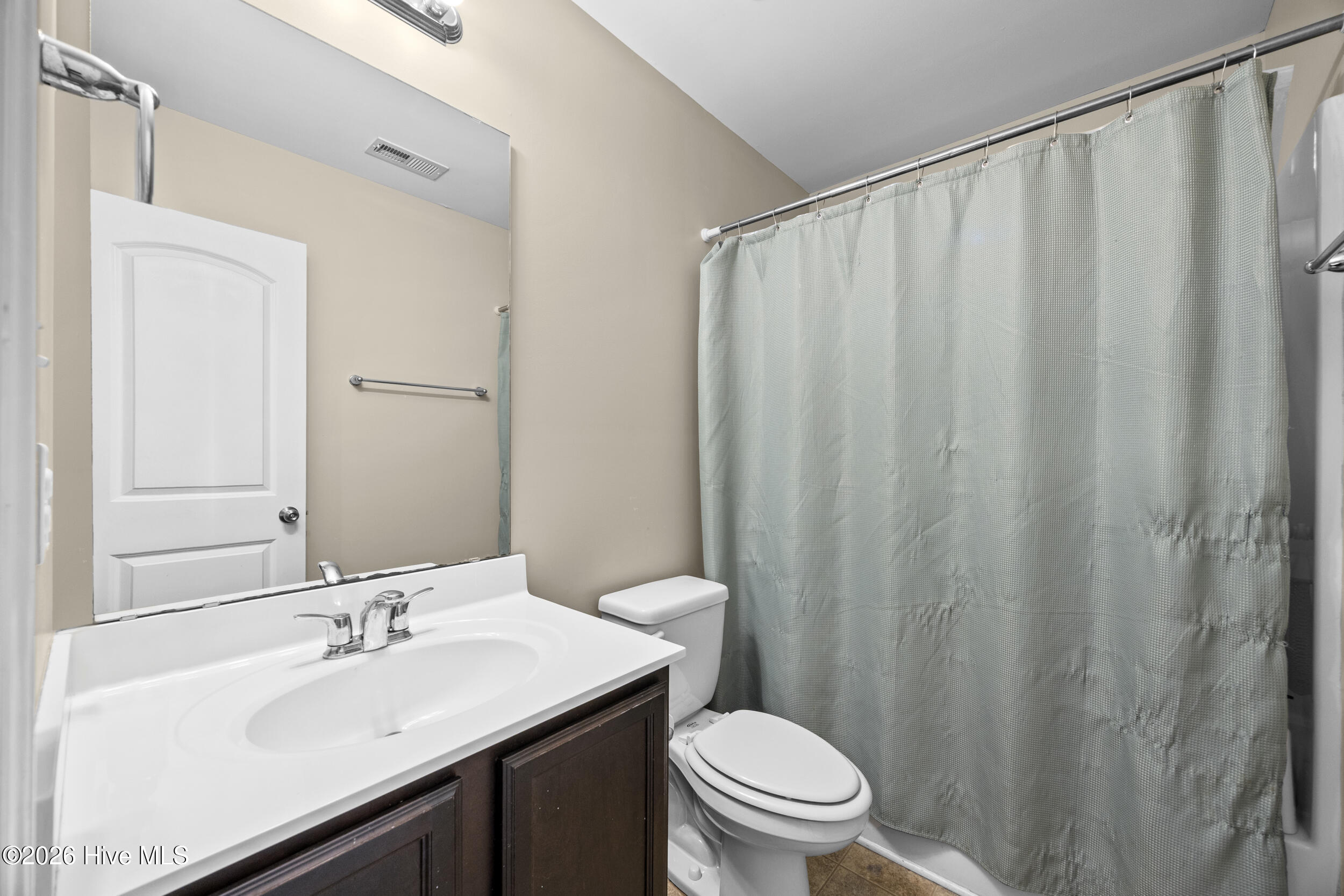 876 Old Folkstone Road Property Photo 27