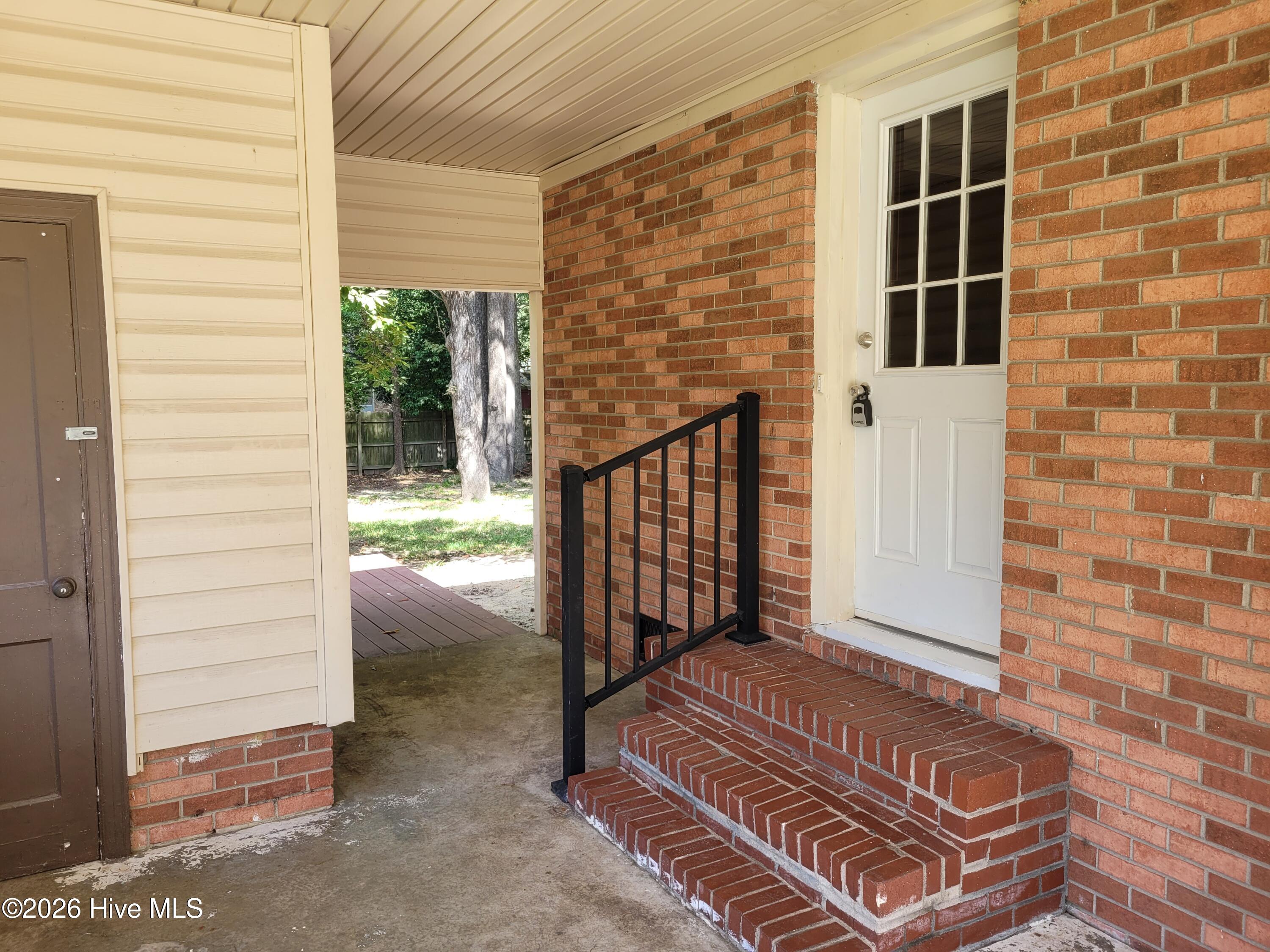2419 Slay Drive Property Photo 2