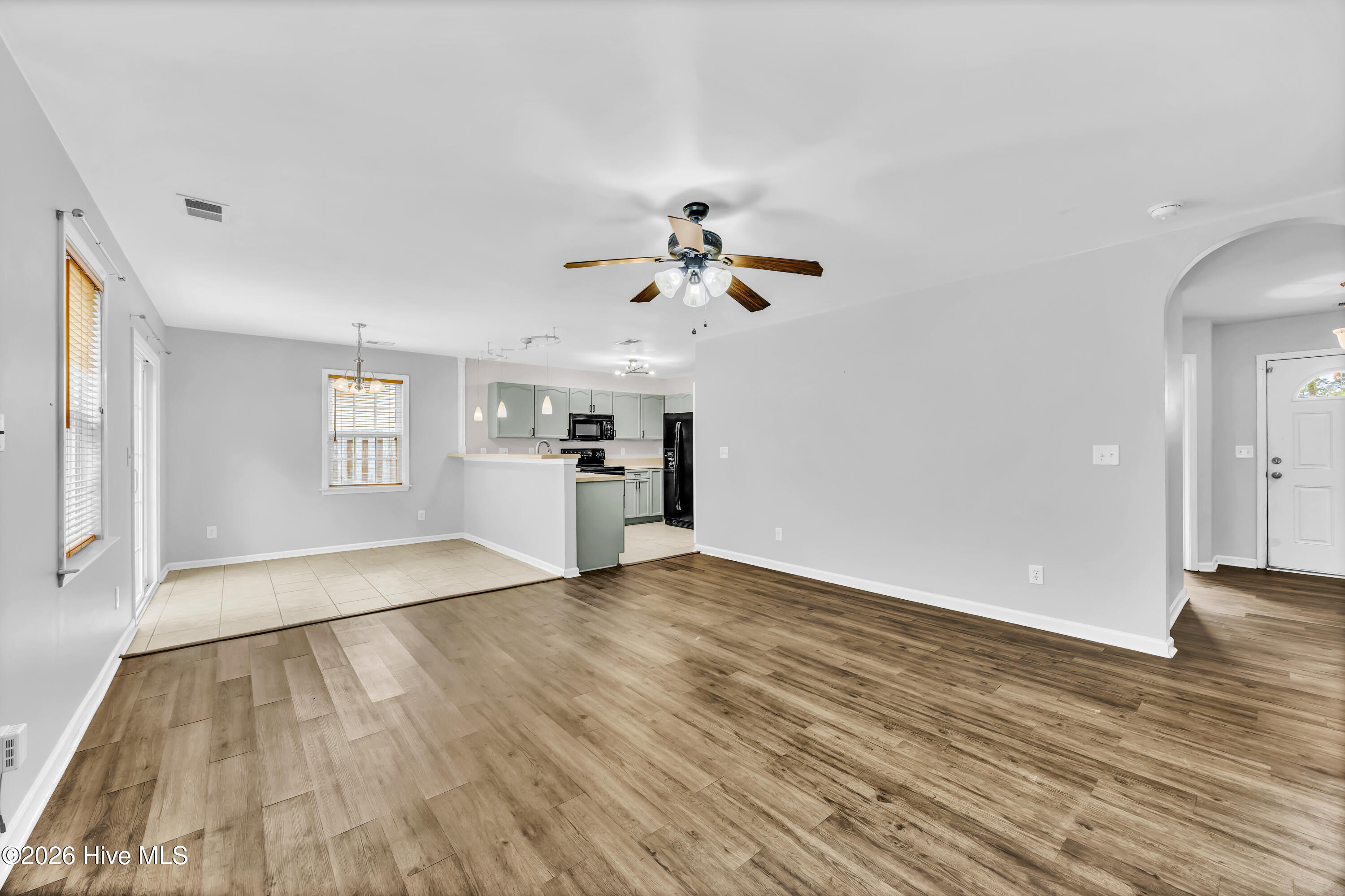 1148 Amber Pines Drive Property Photo 2
