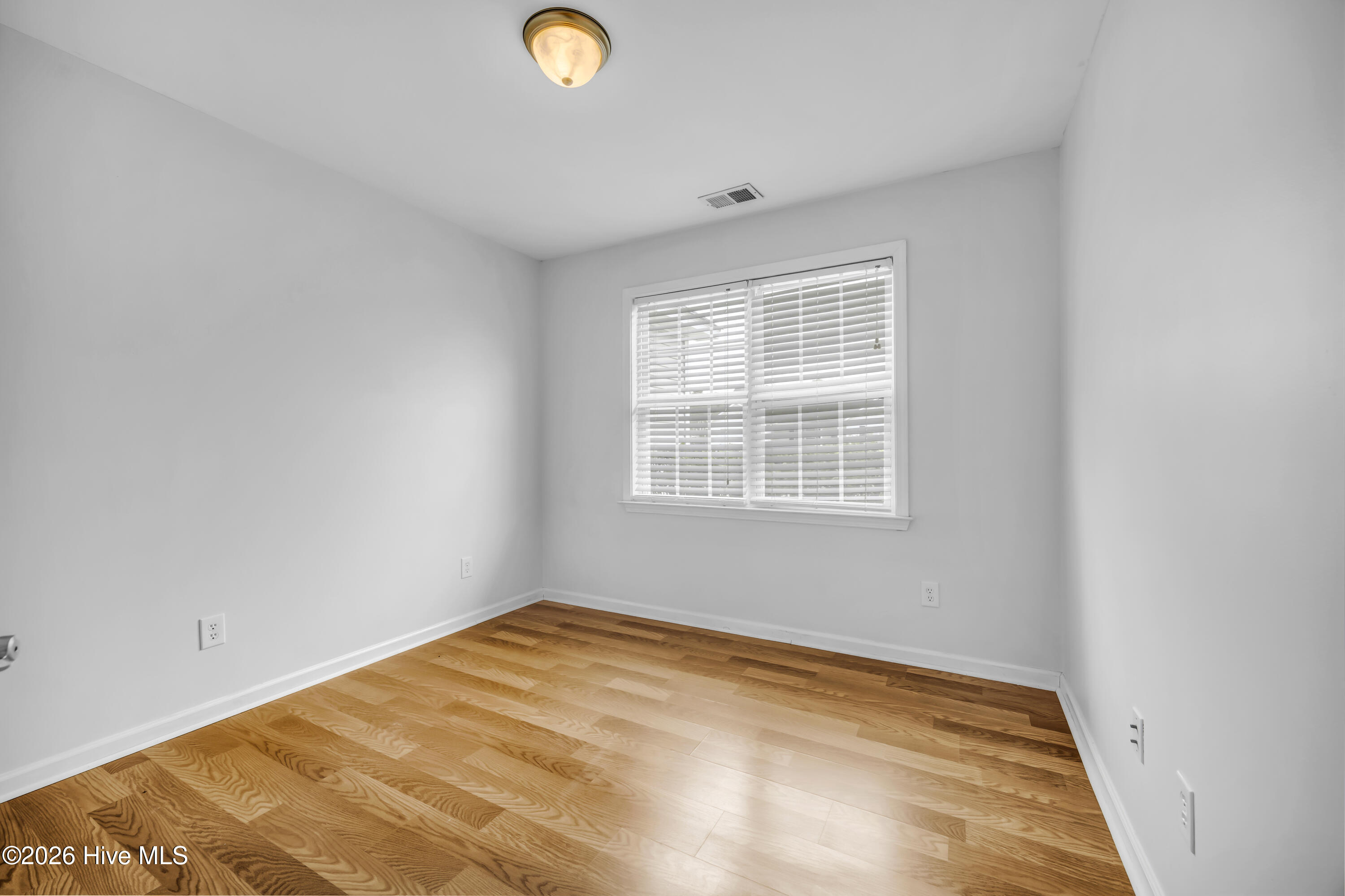 1148 Amber Pines Drive Property Photo 9