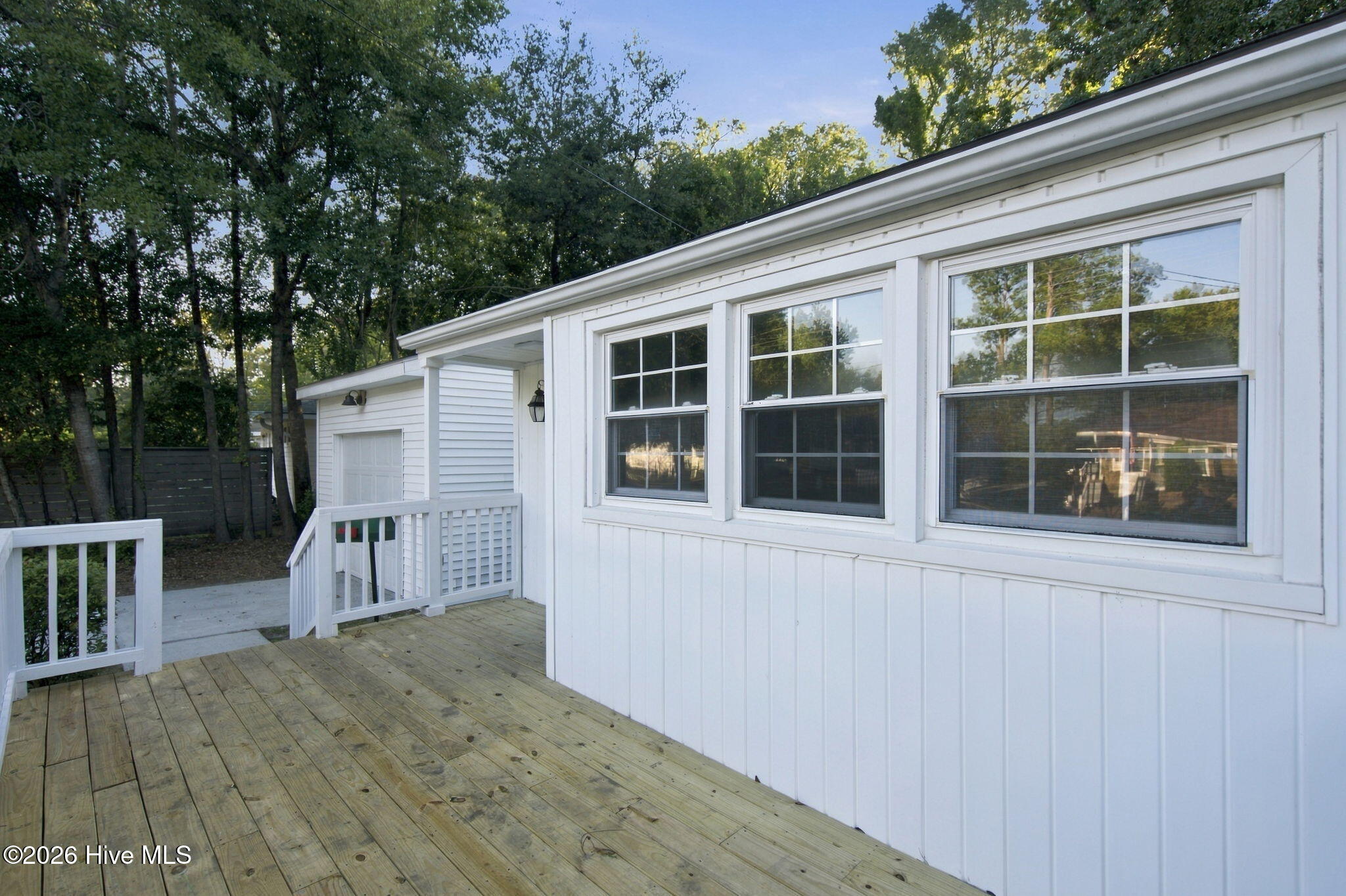 805 Rosemont Avenue Property Photo 8
