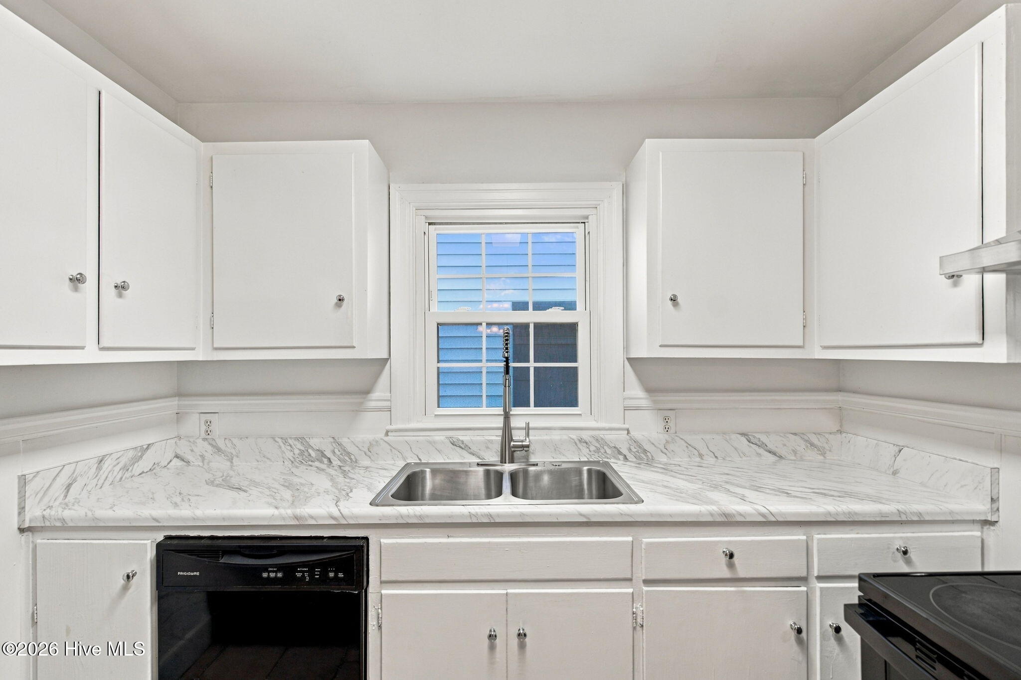 805 Rosemont Avenue Property Photo 18