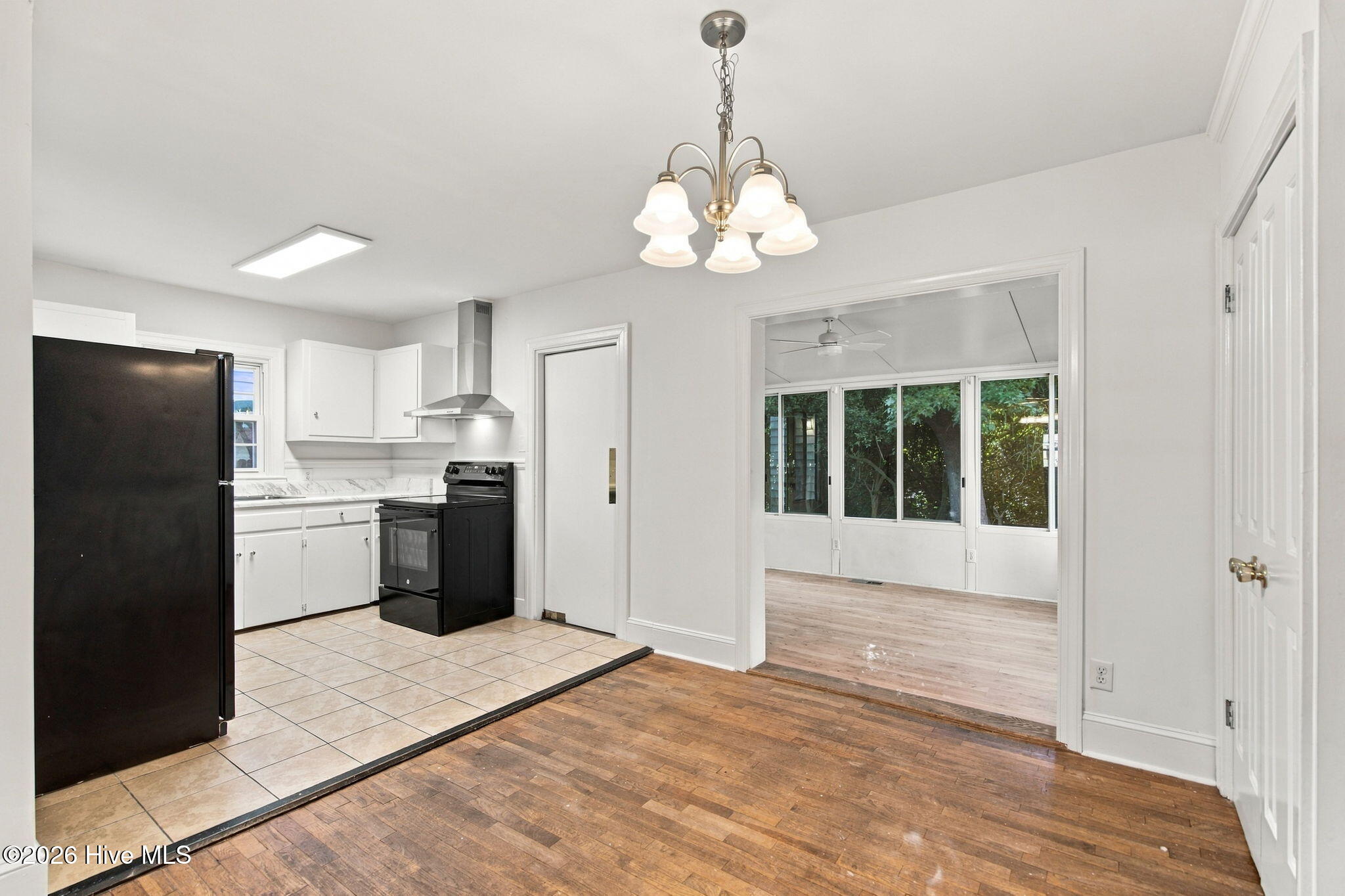 805 Rosemont Avenue Property Photo 19