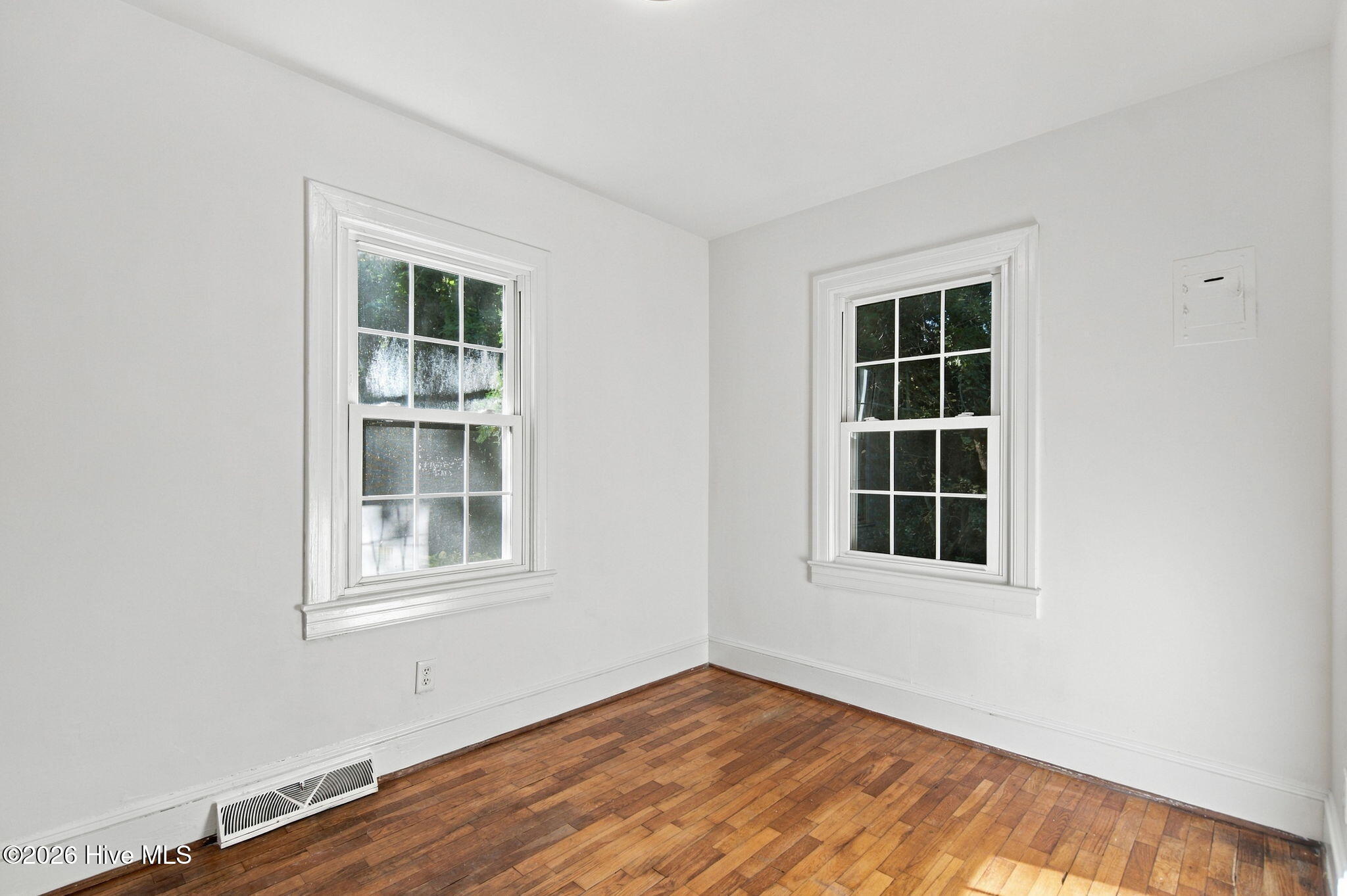 805 Rosemont Avenue Property Photo 29