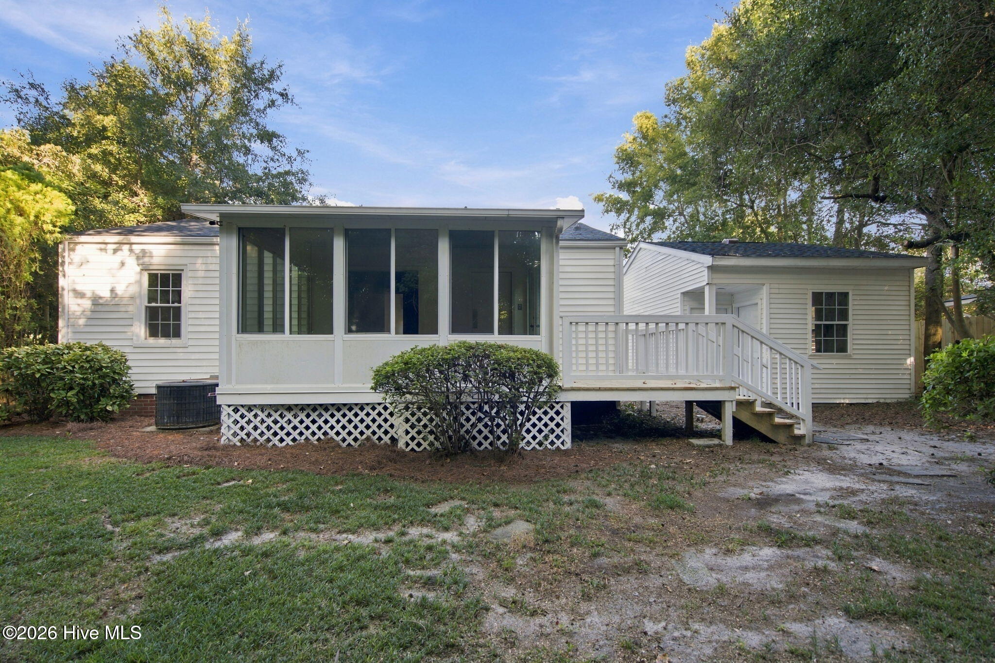 805 Rosemont Avenue Property Photo 36