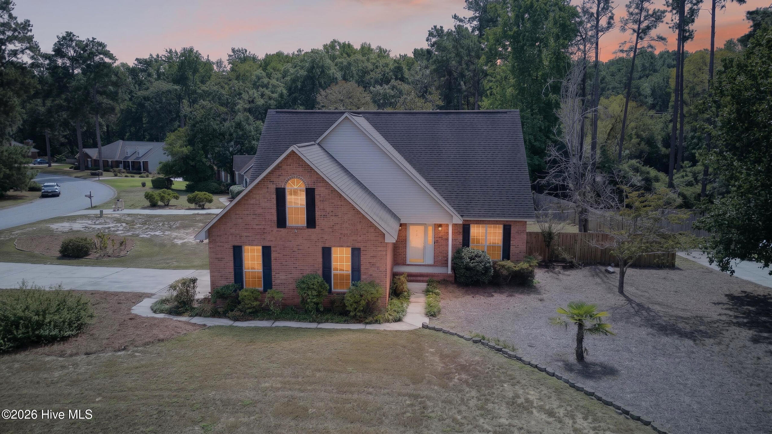 3042 Maplewood Drive Property Photo 1