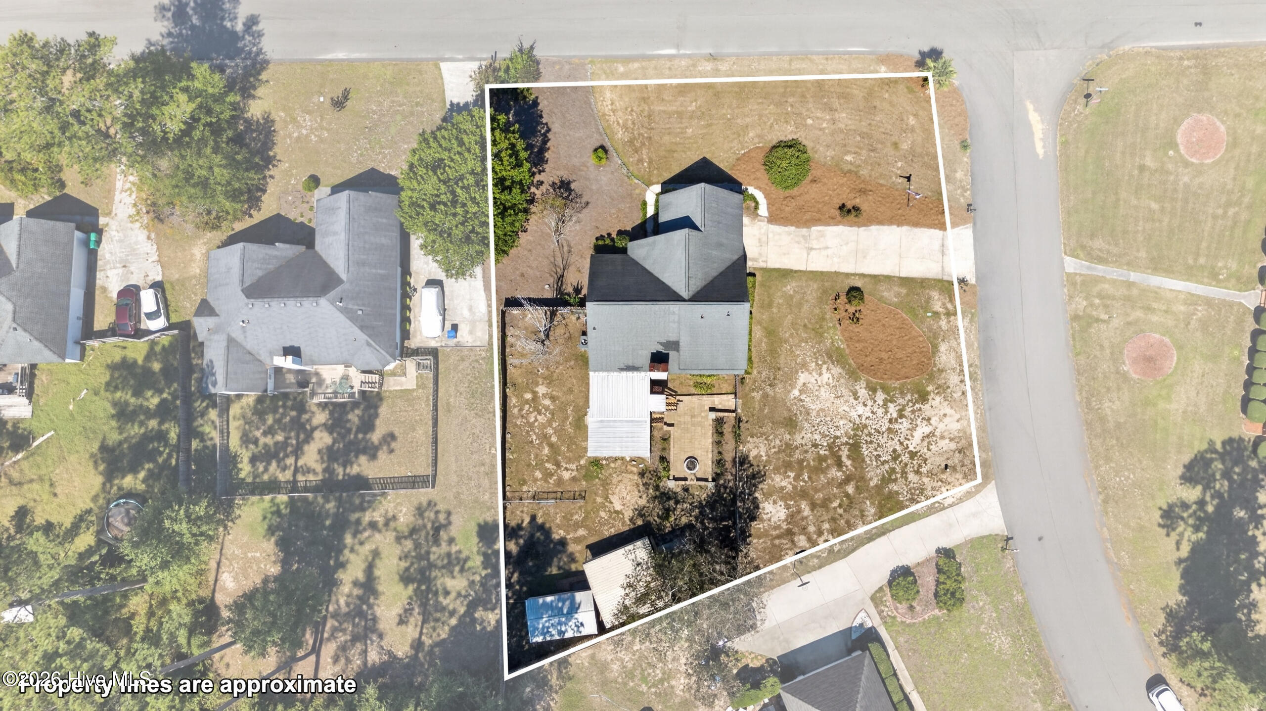 3042 Maplewood Drive Property Photo 6