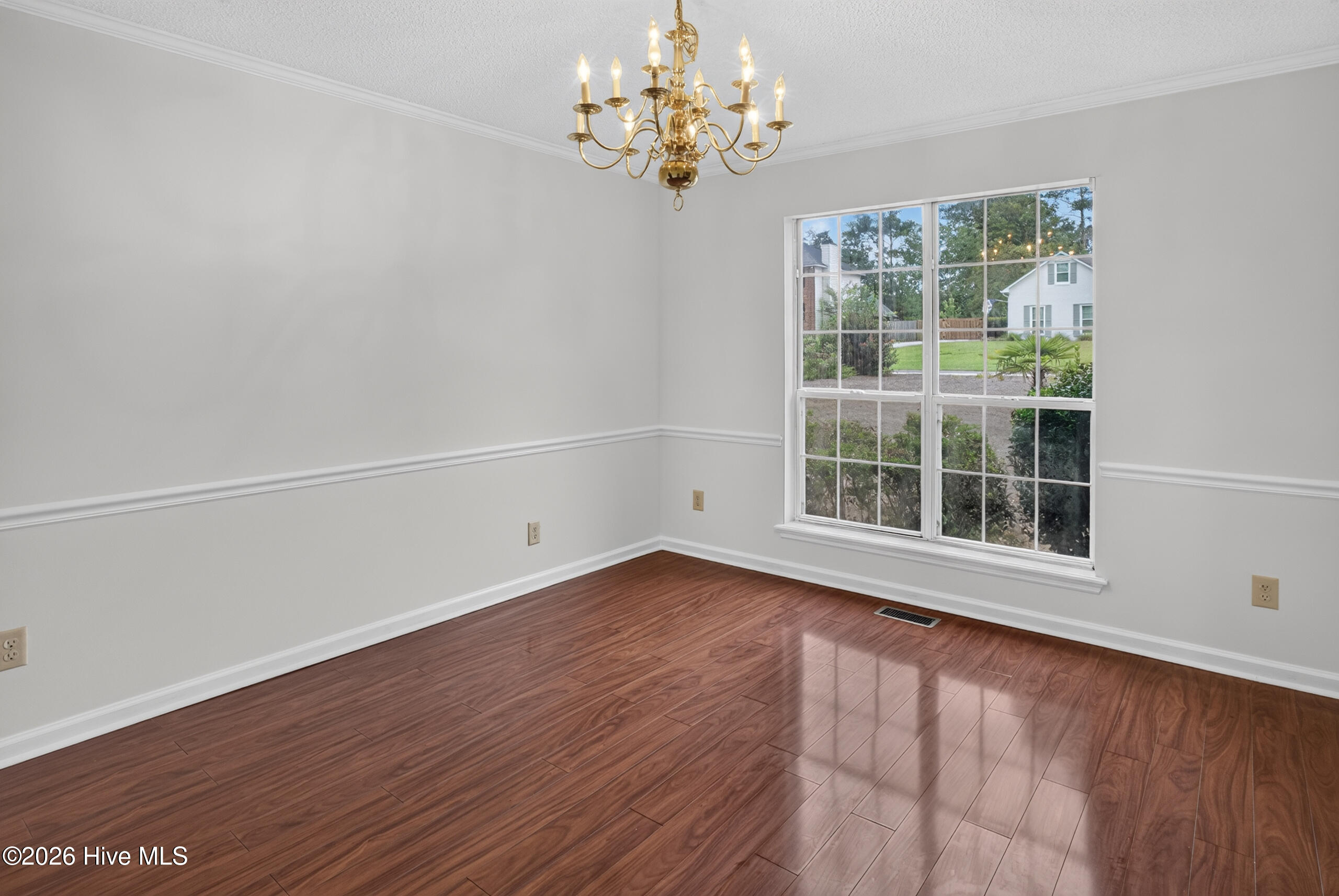 3042 Maplewood Drive Property Photo 11