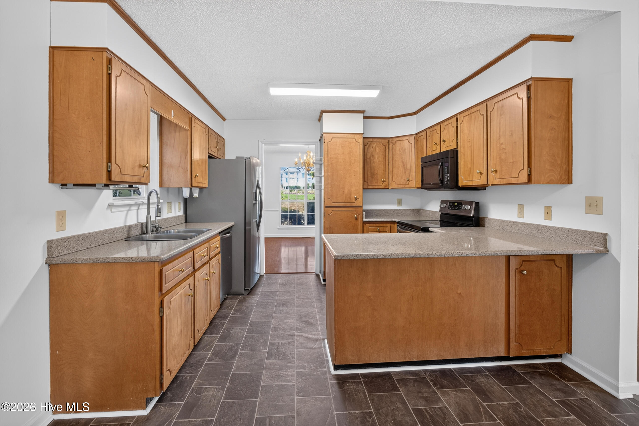 3042 Maplewood Drive Property Photo 12