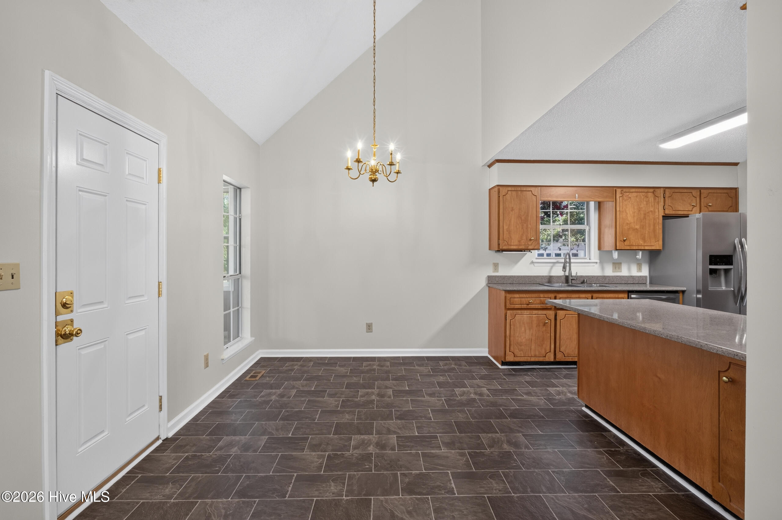 3042 Maplewood Drive Property Photo 15