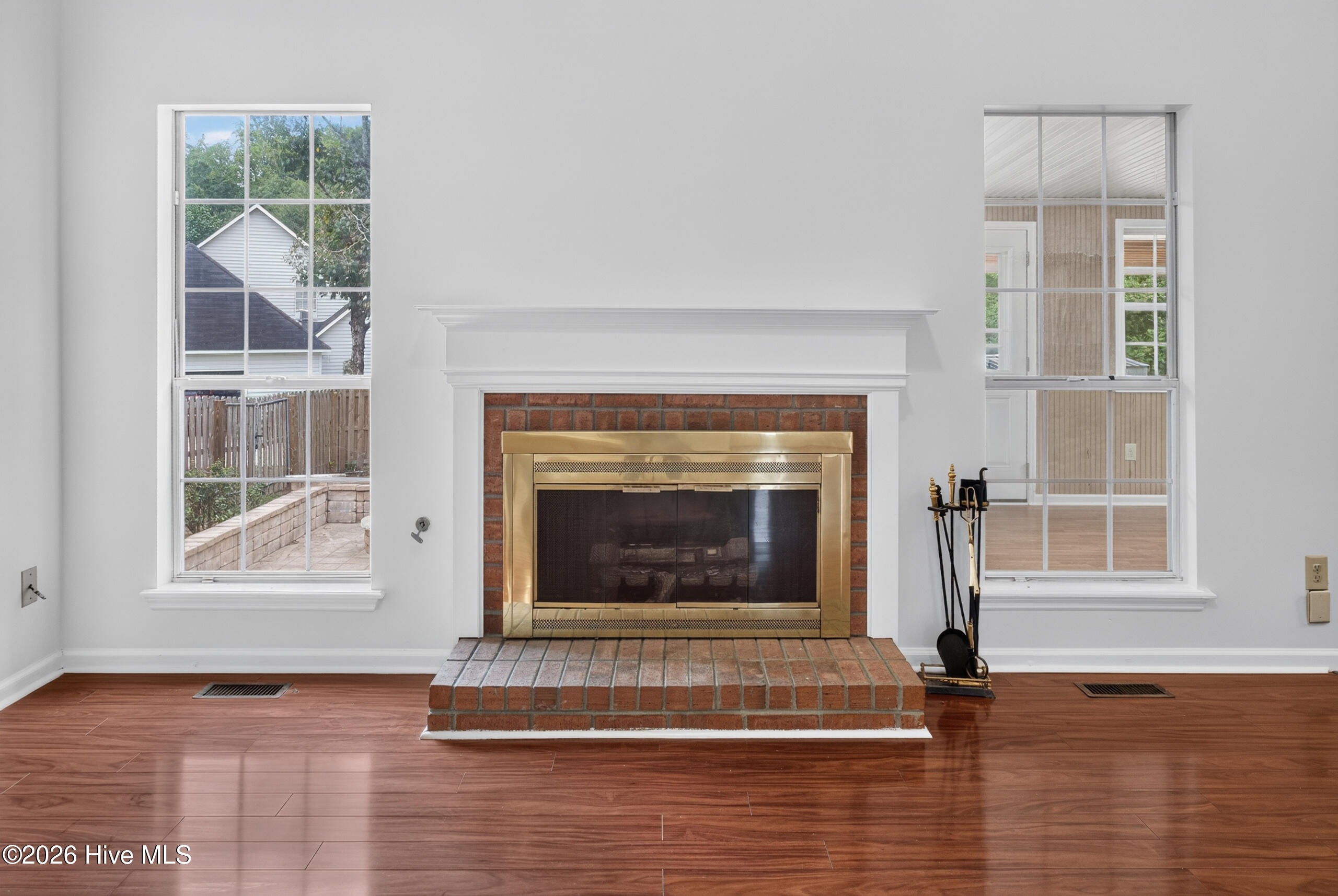 3042 Maplewood Drive Property Photo 18