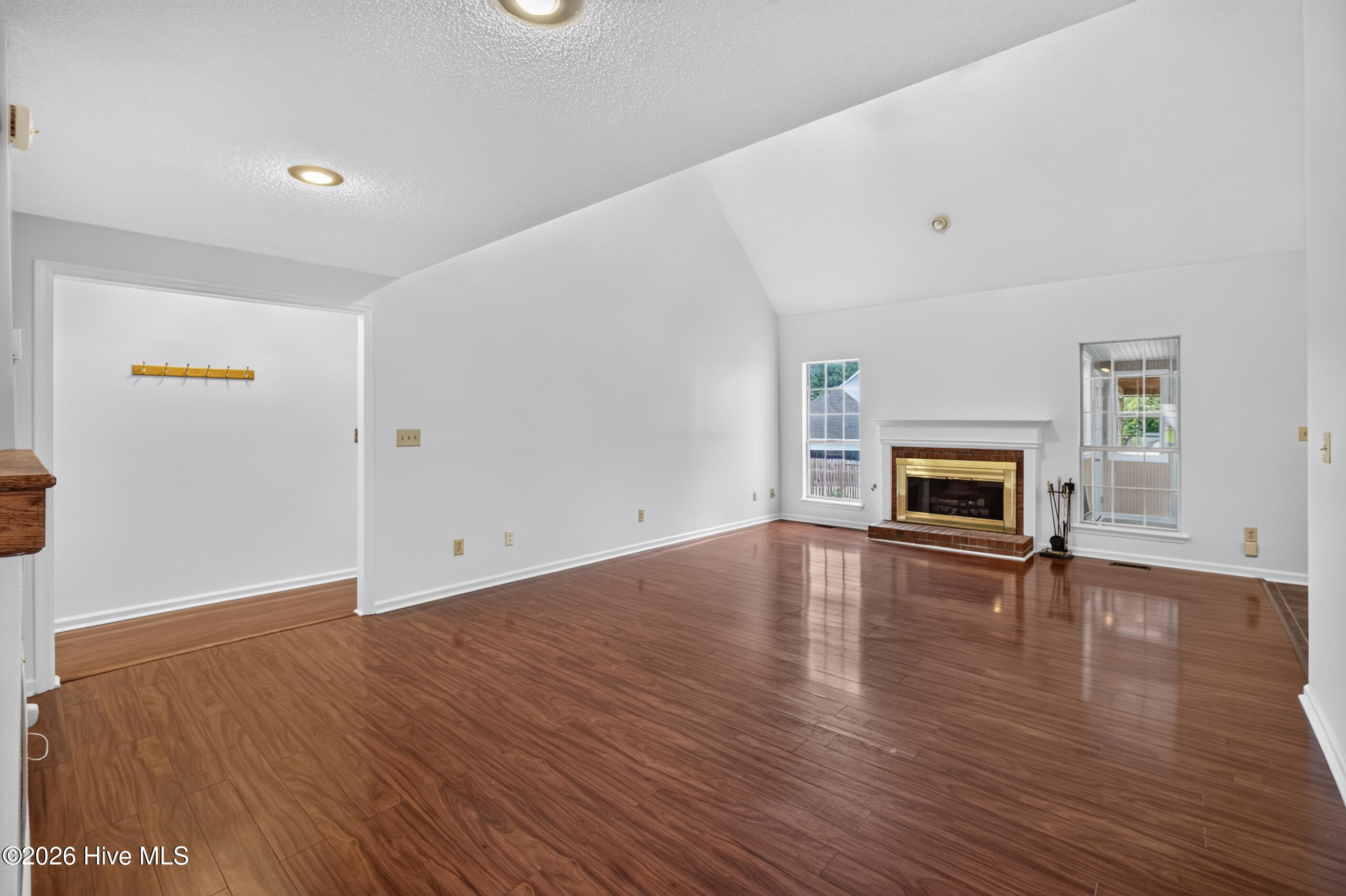 3042 Maplewood Drive Property Photo 19