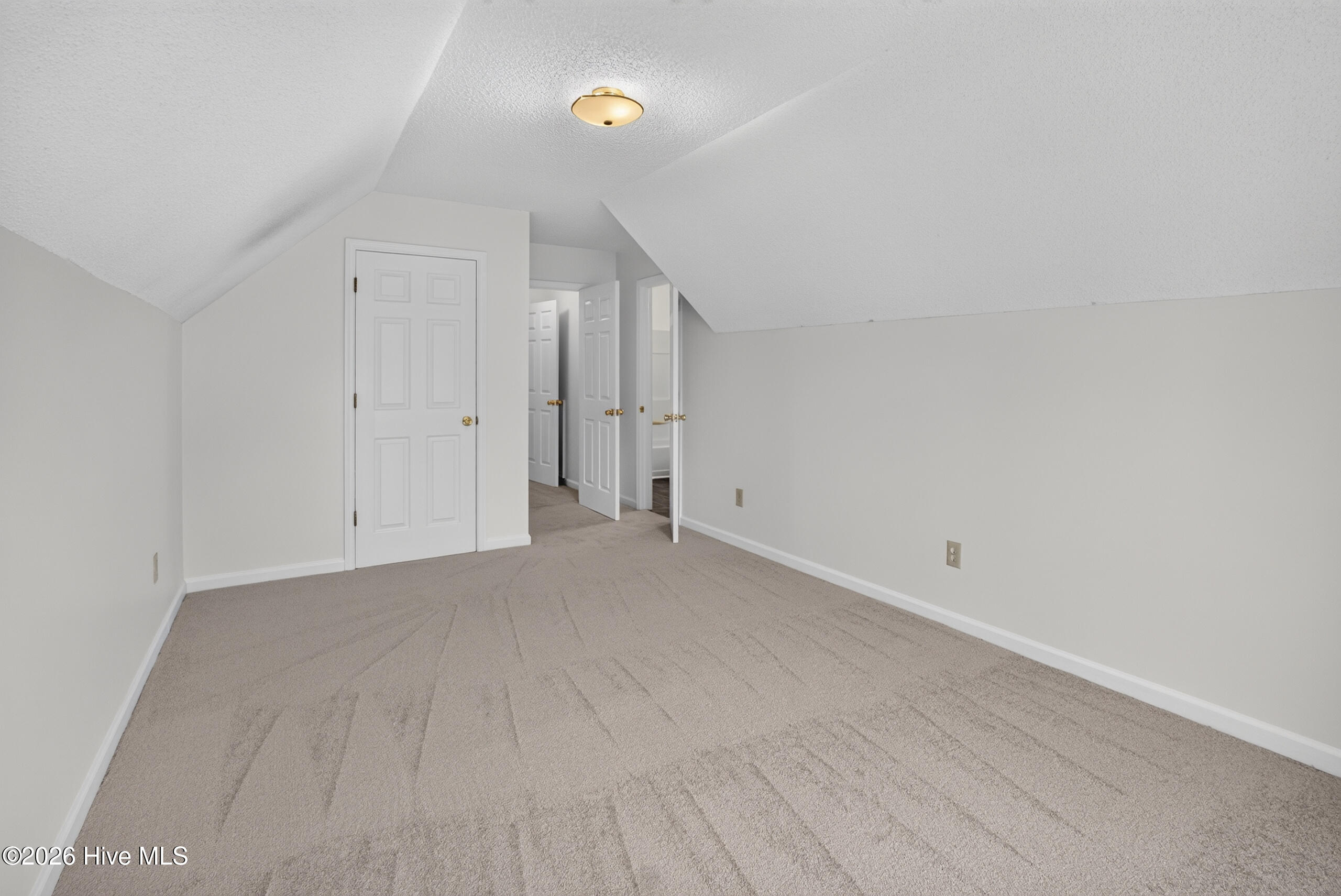 3042 Maplewood Drive Property Photo 29