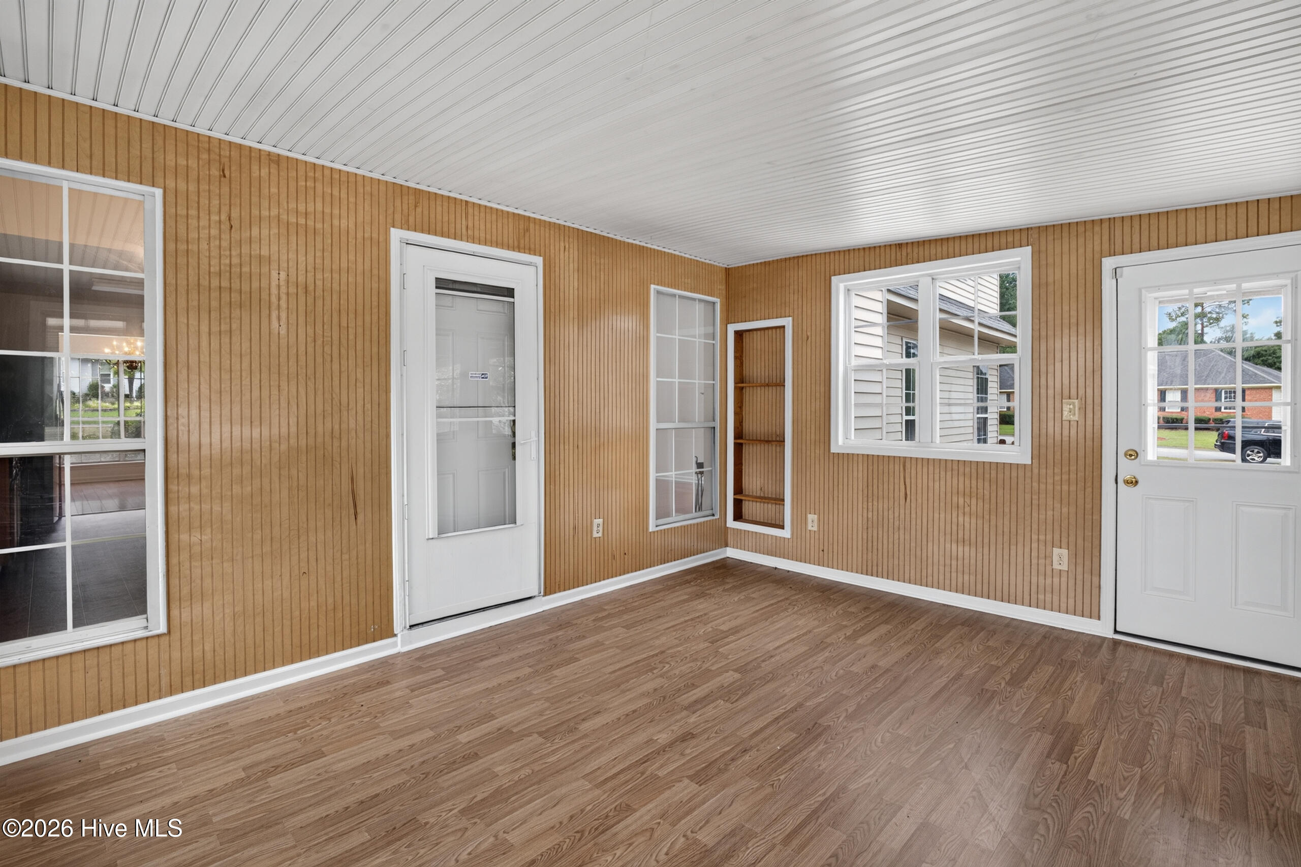 3042 Maplewood Drive Property Photo 43