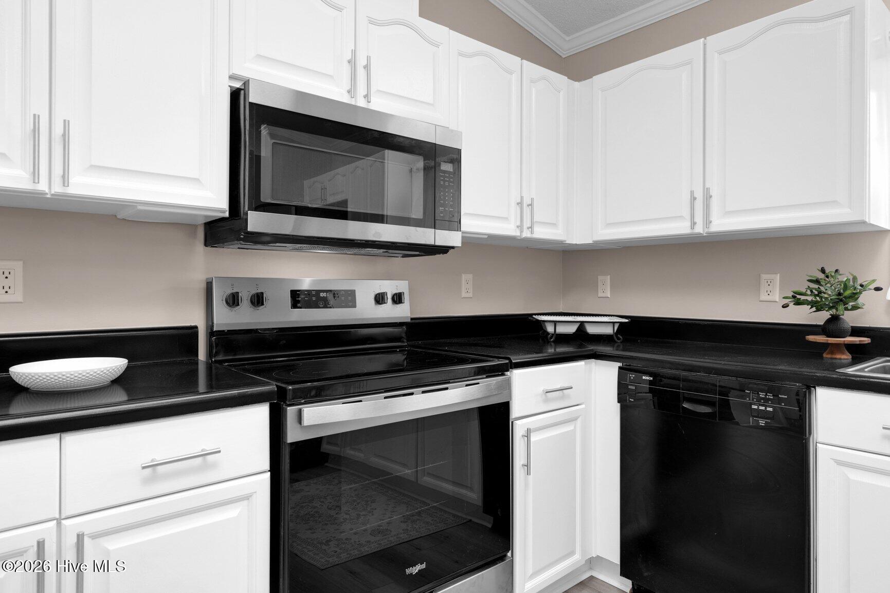 5025 Western Hills Road Property Photo 13