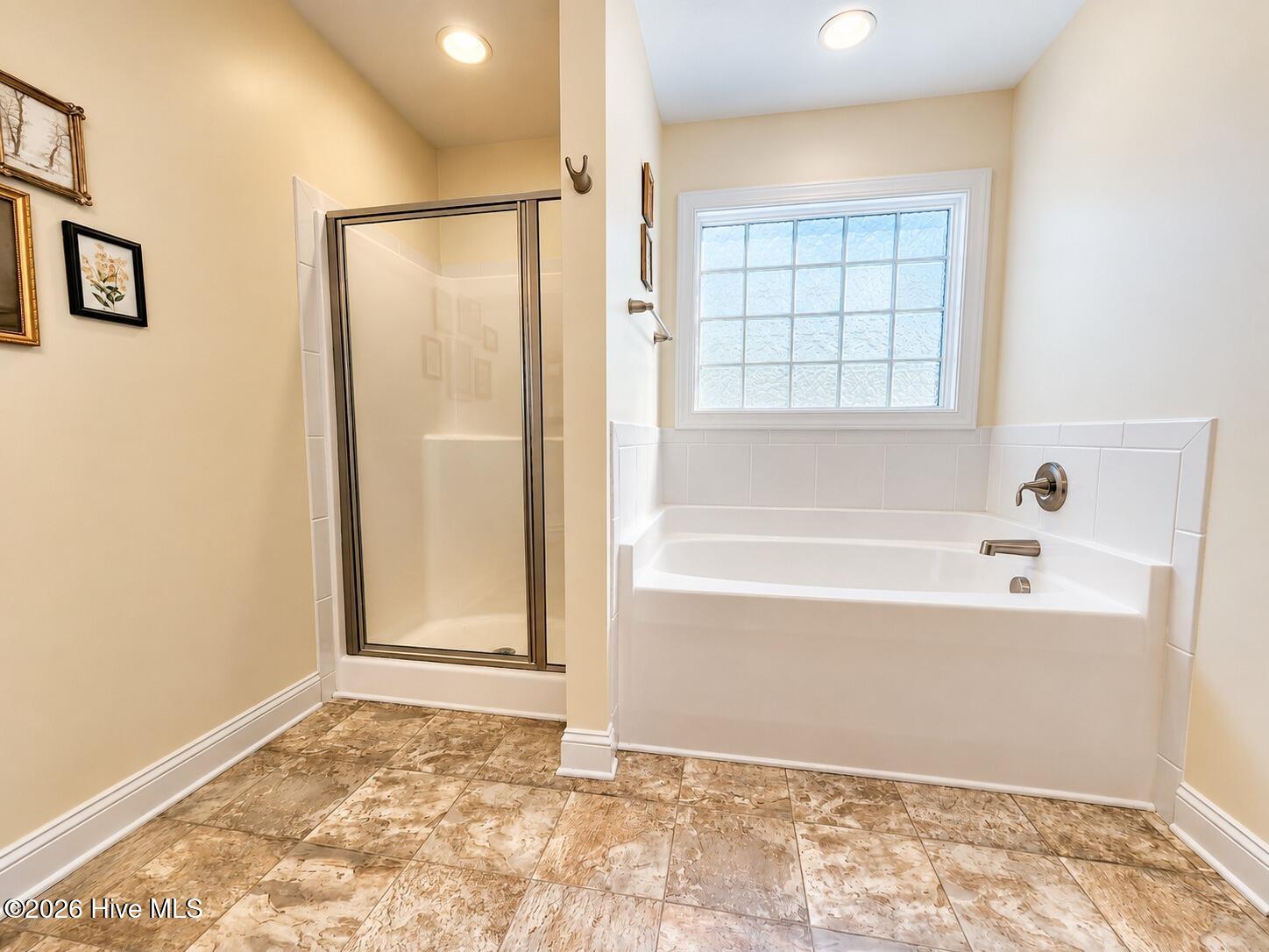 110 Village Creek Drive Property Photo 16