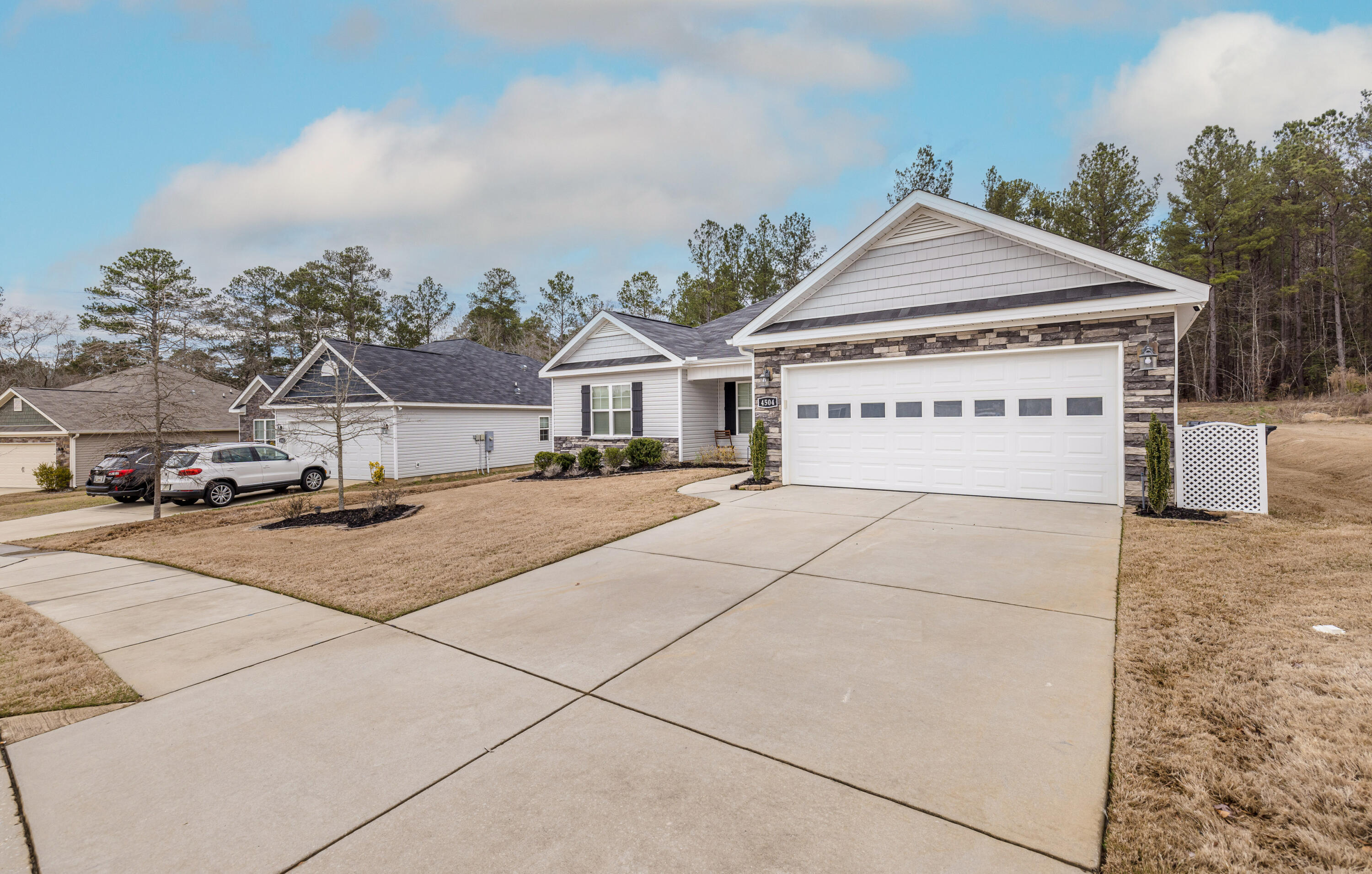 4504 Raleigh Drive Property Photo 3