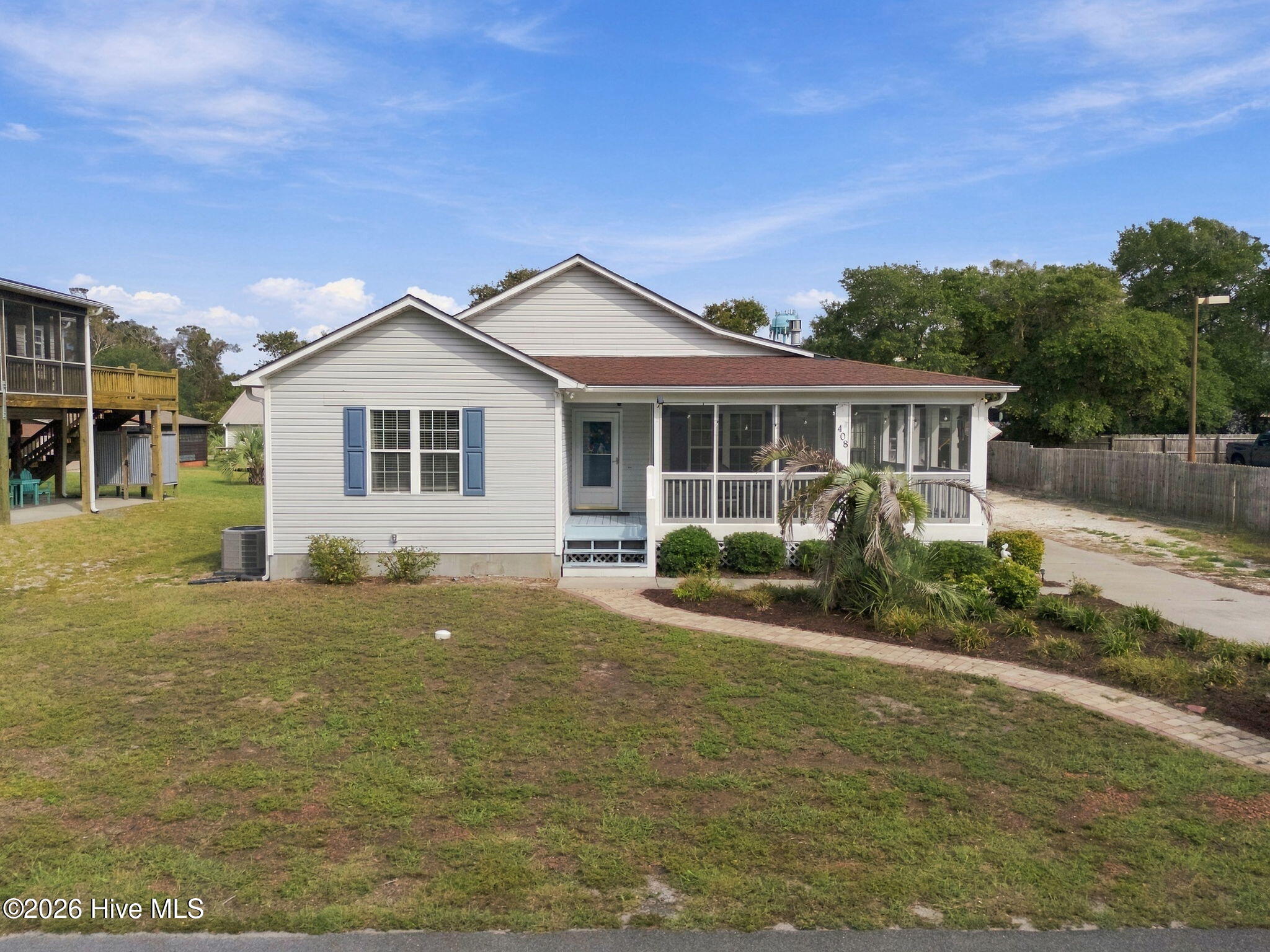 408 Barbee Boulevard Property Photo 1