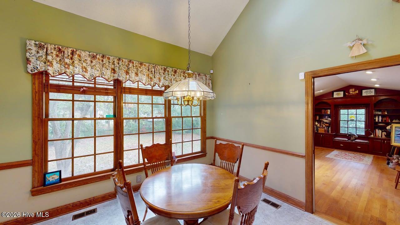154 S Marion Drive Property Photo 22