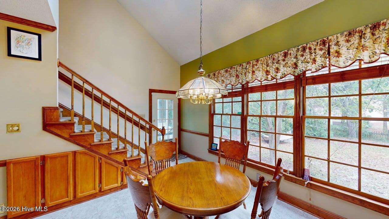 154 S Marion Drive Property Photo 23