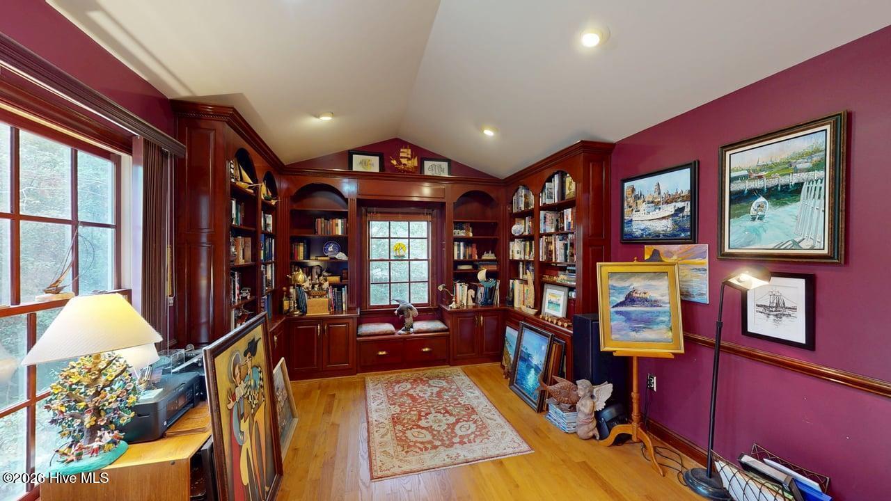 154 S Marion Drive Property Photo 29