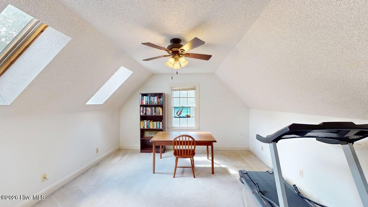 154 S Marion Drive Property Photo 37