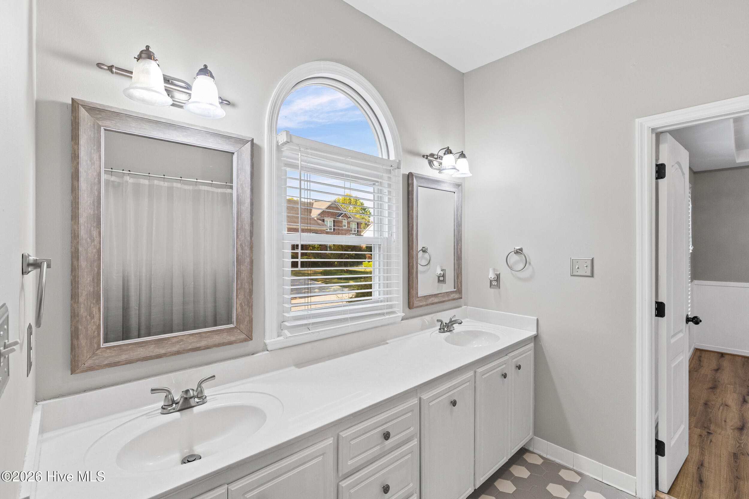 829 Woodberry Drive Property Photo 32