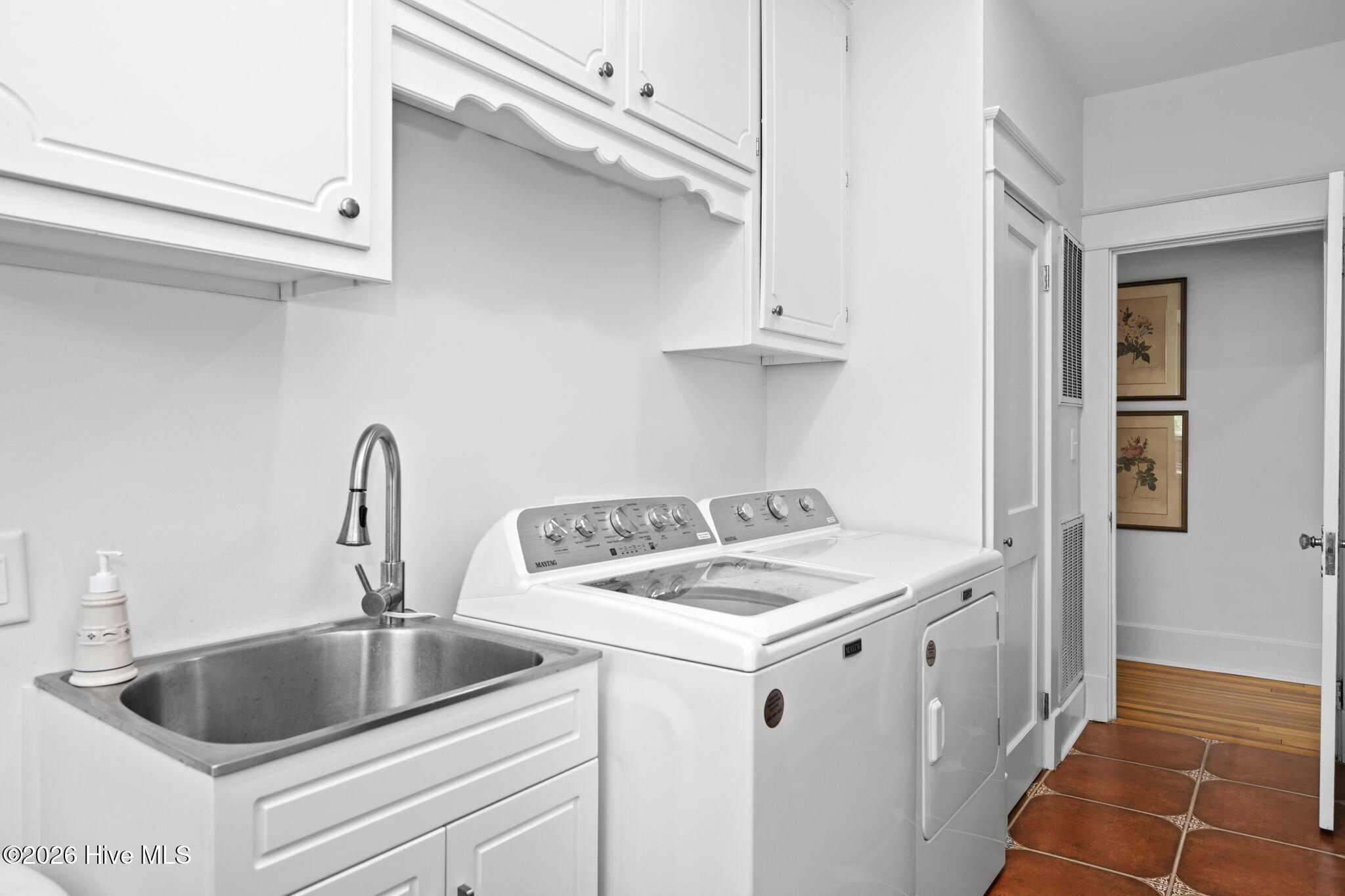 503 S Sabiston Drive Property Photo 34