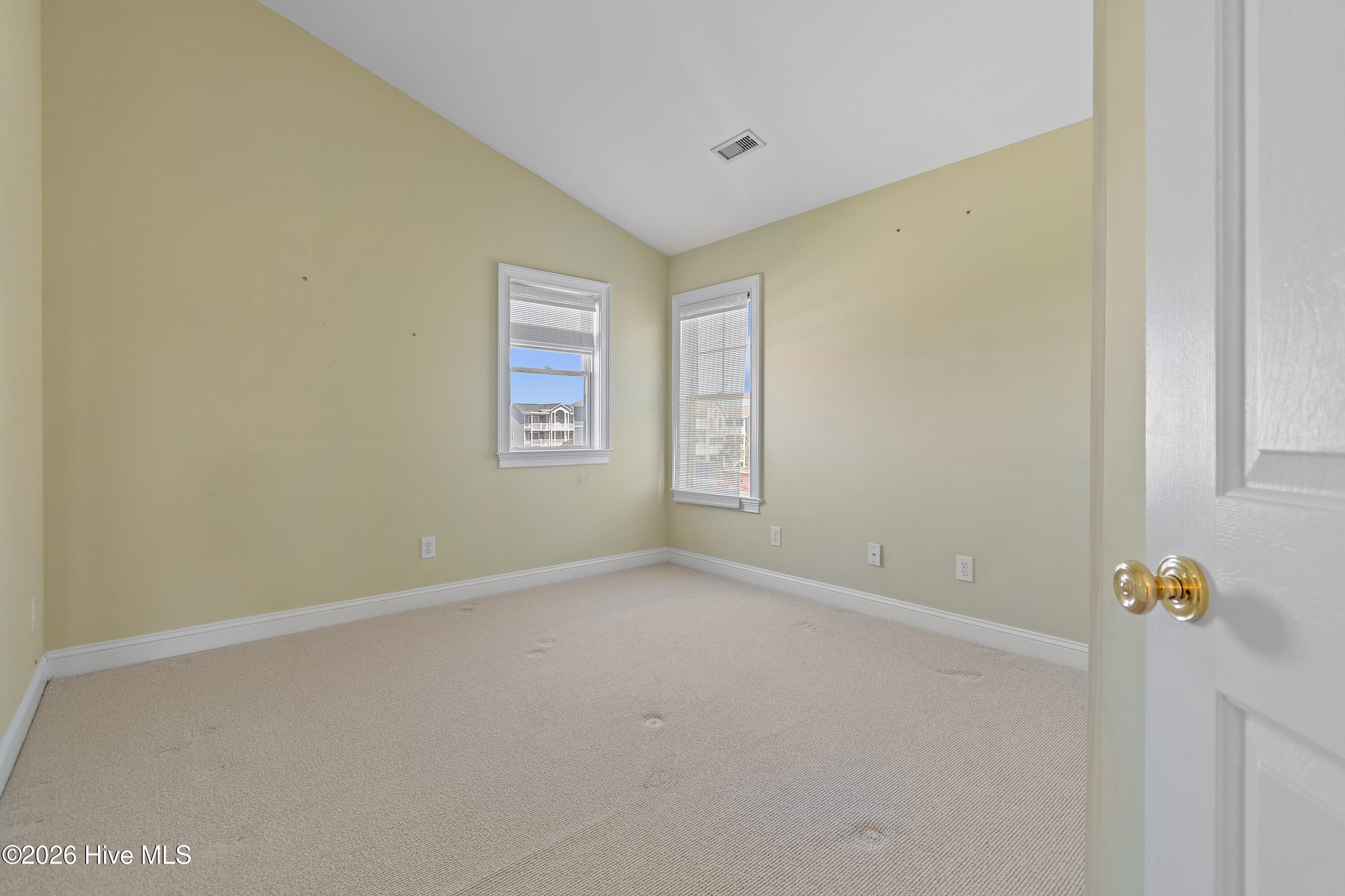 158 Brunswick Avenue E Property Photo 26