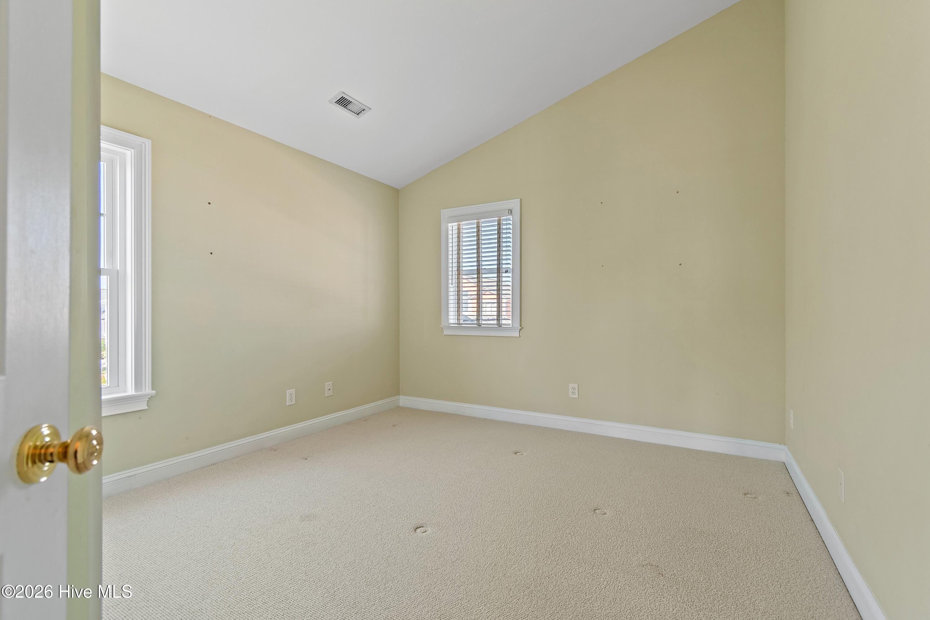 158 Brunswick Avenue E Property Photo 29