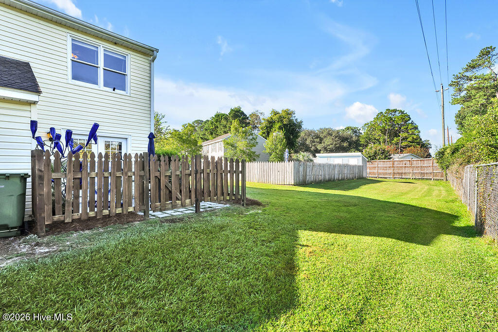 106 Lullwater Drive Unit B Property Photo 38