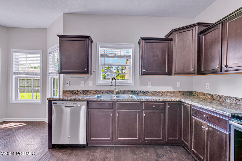 402 Derrick Drive Property Photo 15
