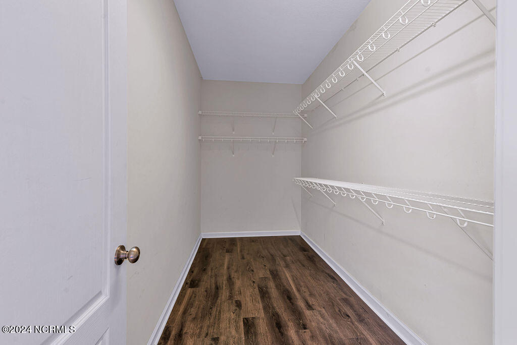 402 Derrick Drive Property Photo 25