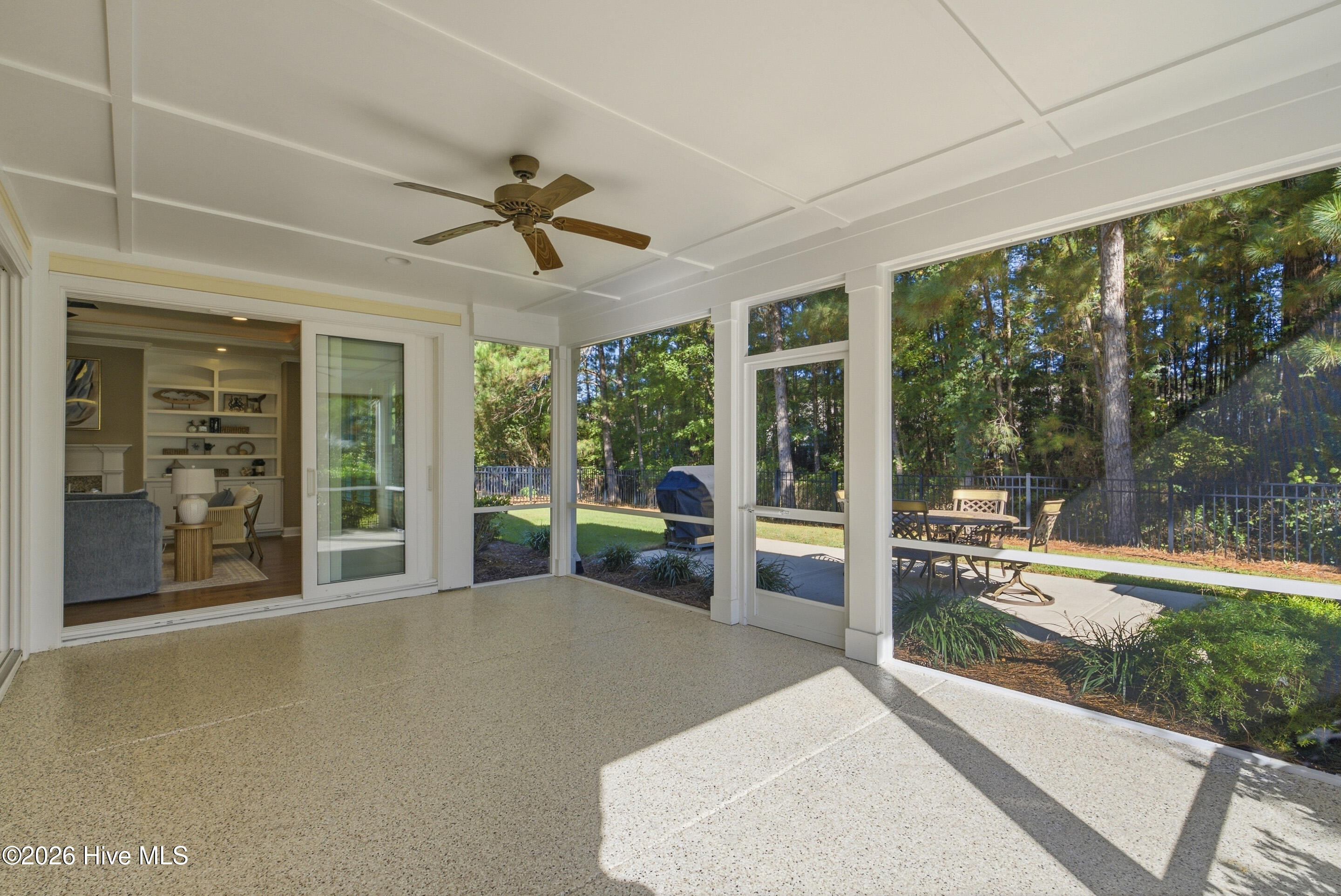 2153 Forest View Circle Property Photo 17