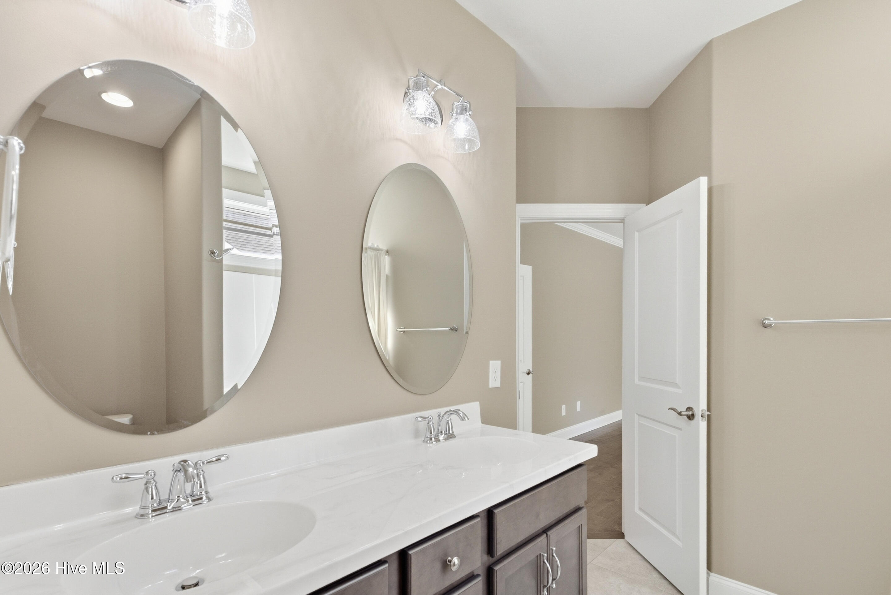 2153 Forest View Circle Property Photo 44