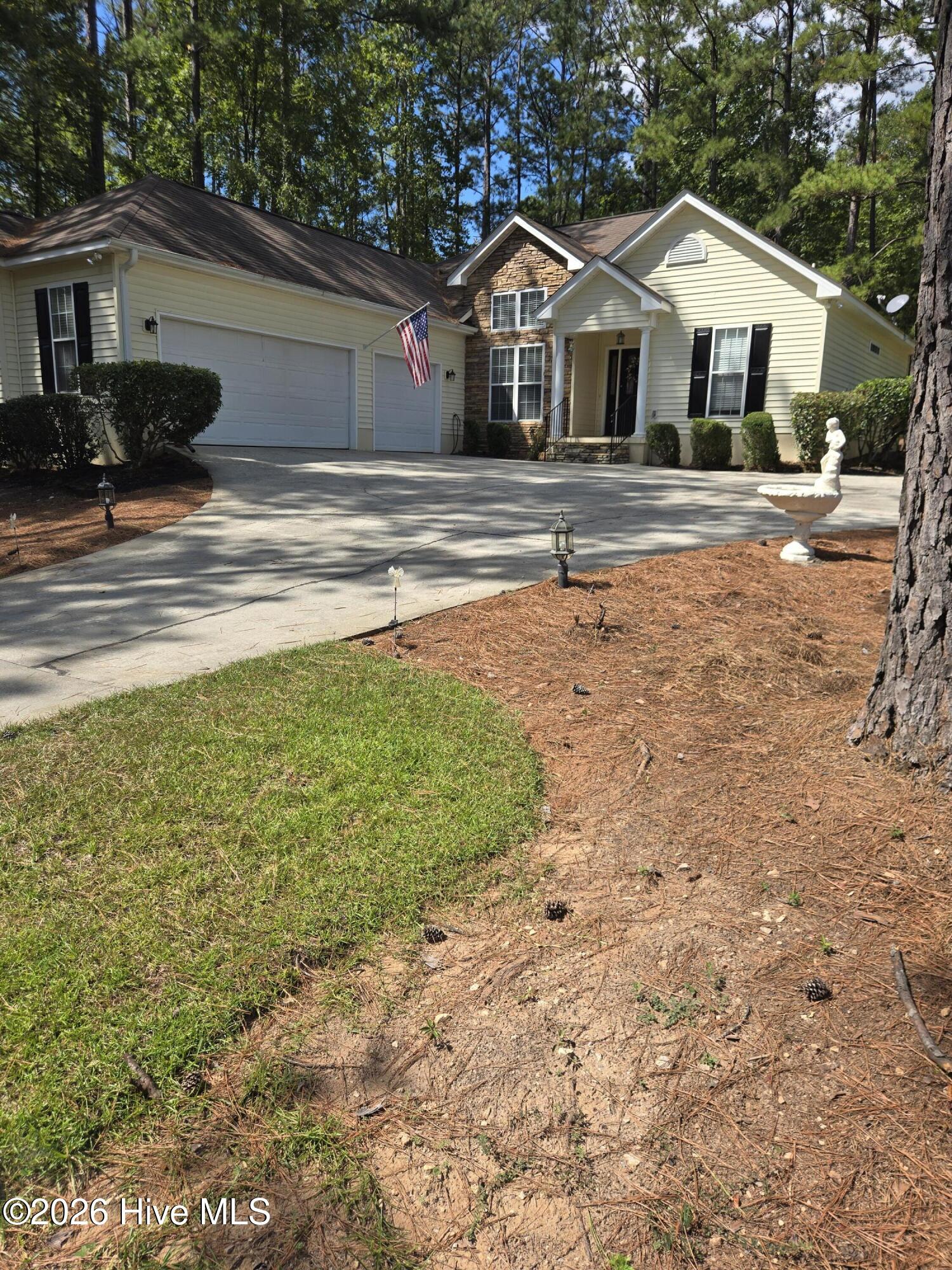 112 Cypress Drive Property Photo 3