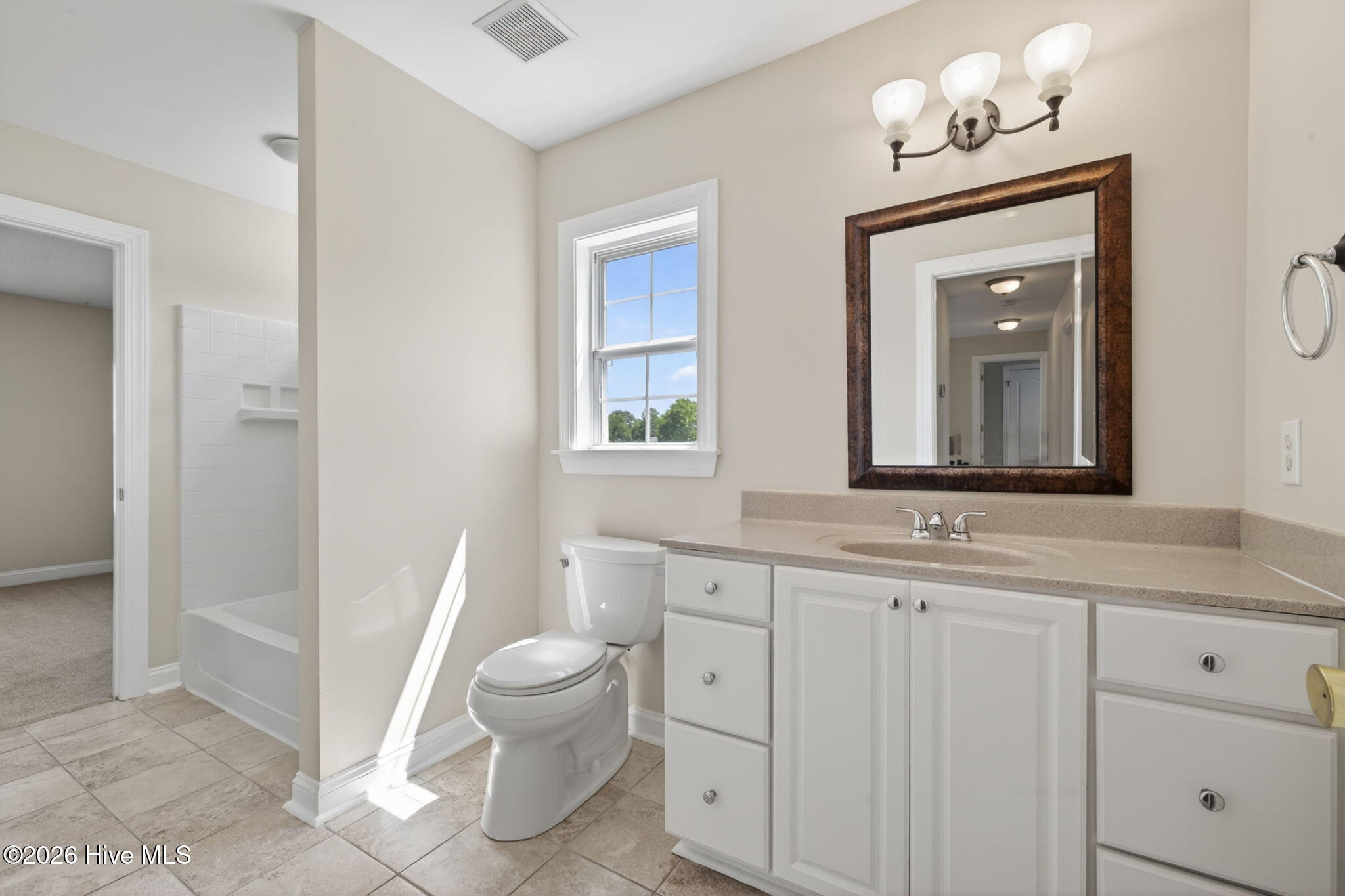 320 Green View Road Property Photo 22