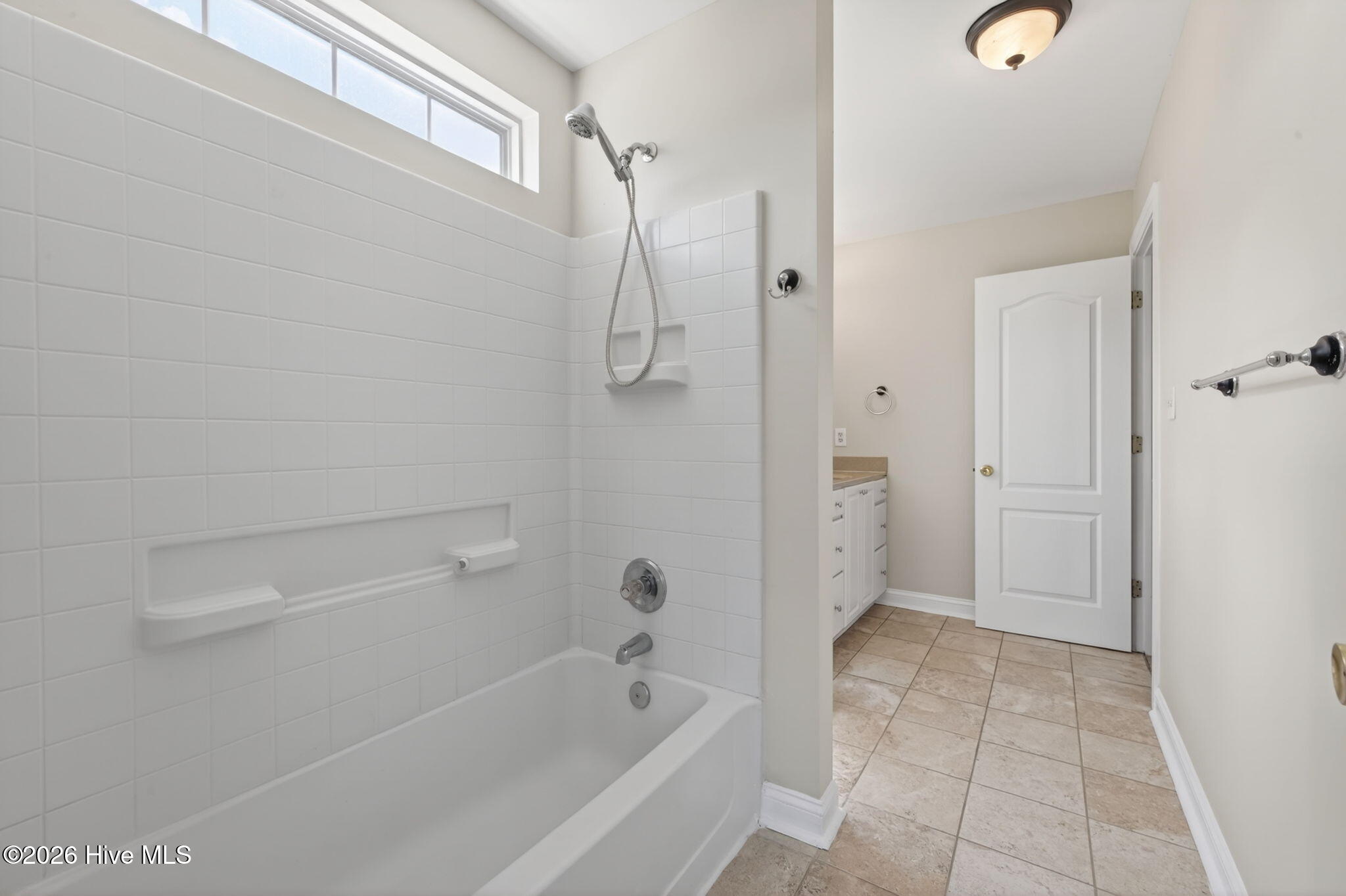320 Green View Road Property Photo 24