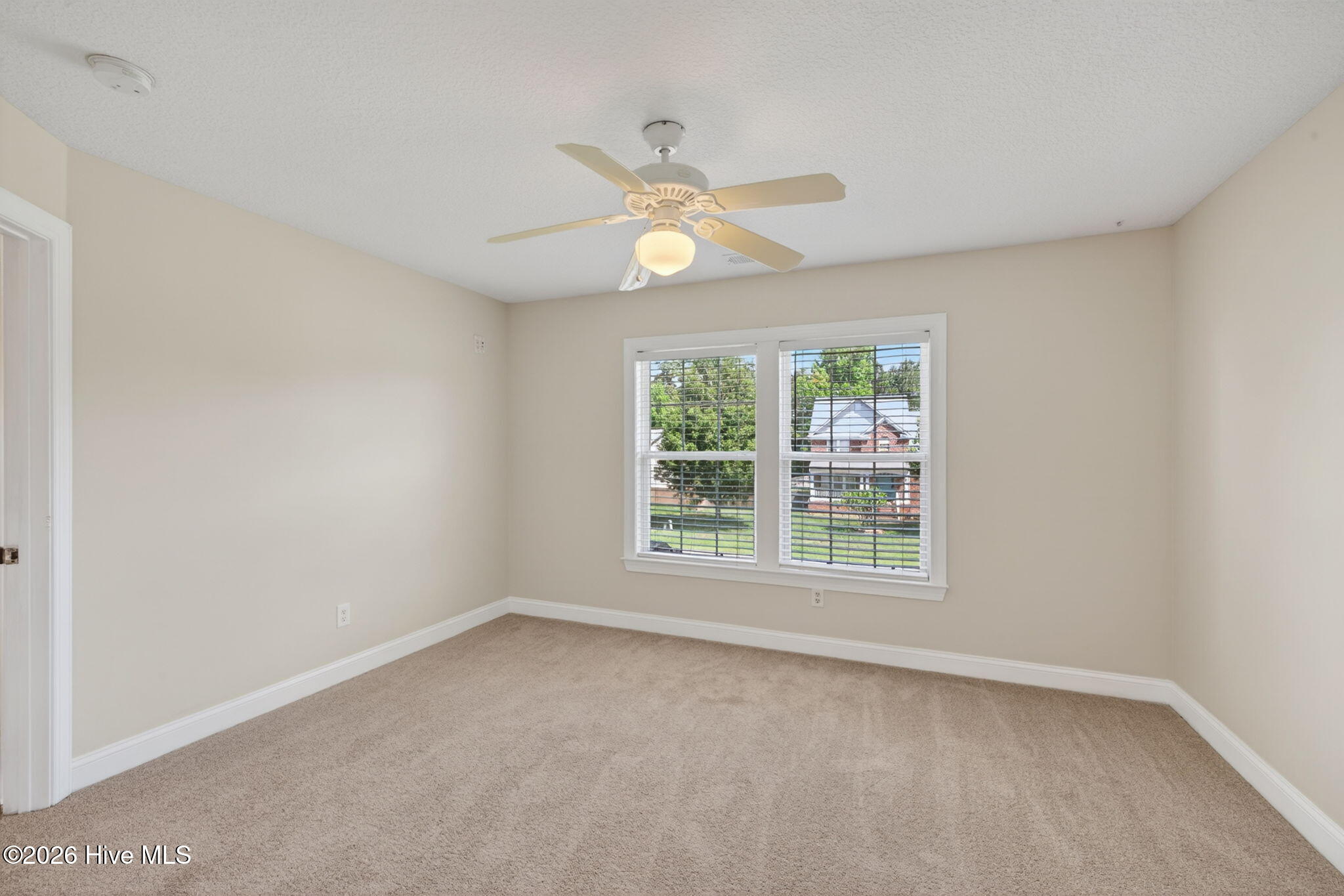 320 Green View Road Property Photo 25