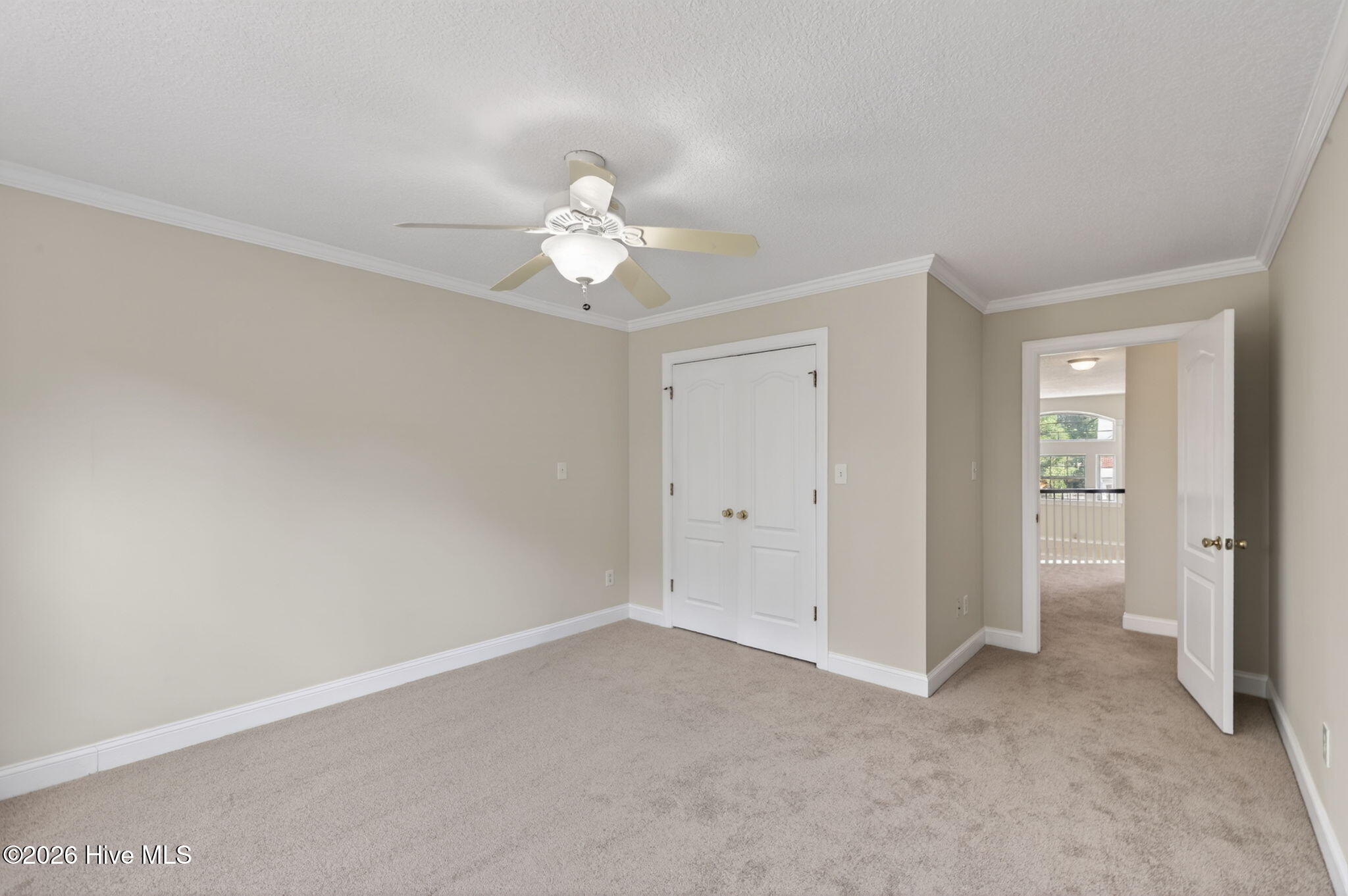 320 Green View Road Property Photo 31