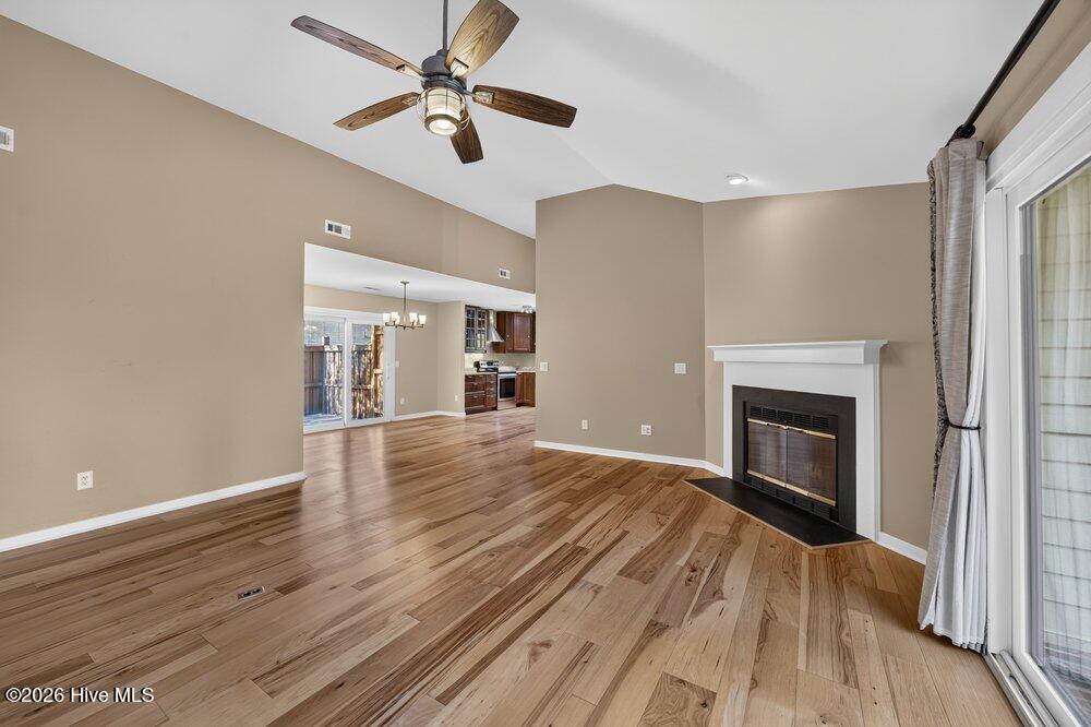 1009 Bay Creek Drive Property Photo 5